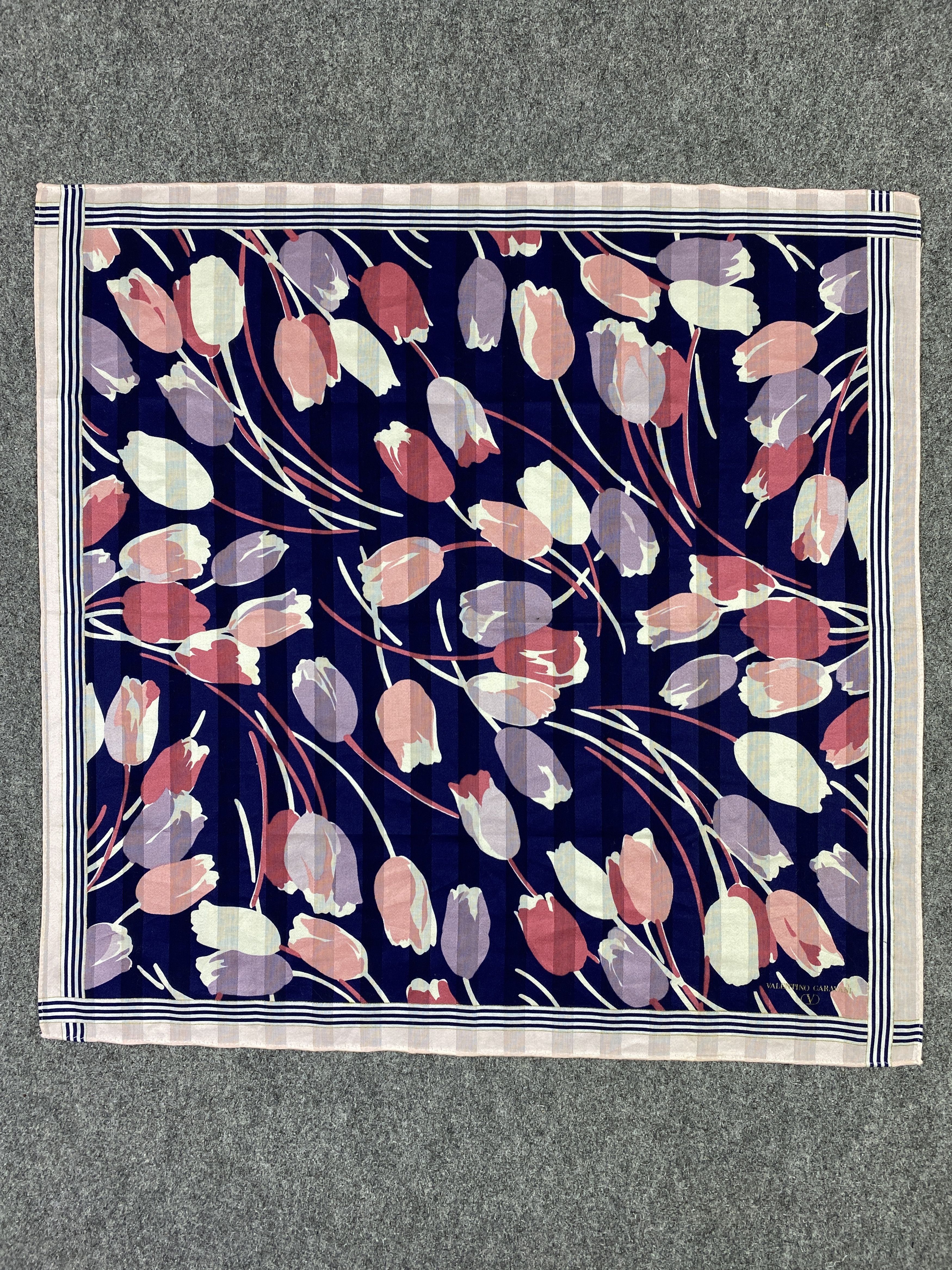 Valentino Vintage Valentino Garavani Handkerchief Neckerchief KT0041 Size ONE SIZE - 4 Thumbnail