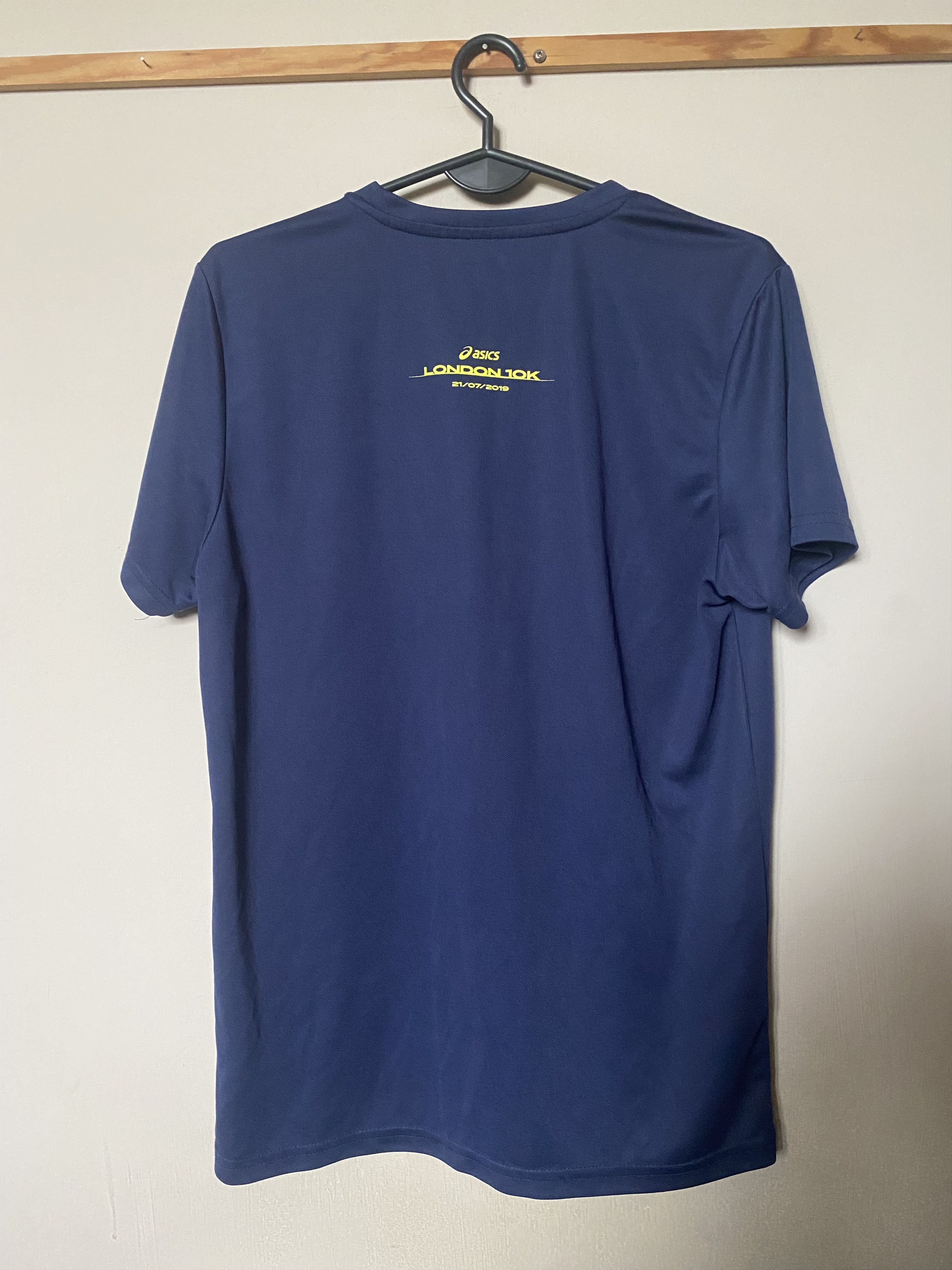 Asics ASICS Men's Sports T-Shirt - M - SALE Size US M / EU 48-50 / 2 - 2 Thumbnail