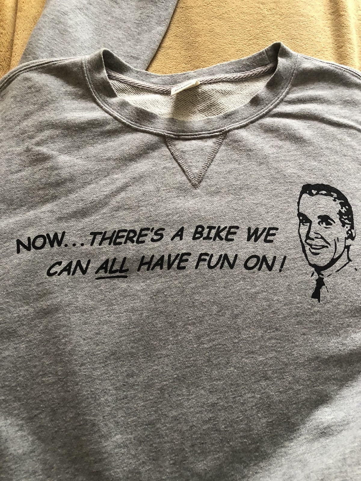 Uniqlo RARE UNIQLO X SCHWINN BIKES VINTAGE CREWNECK SWEATSHIRT Size US L / EU 52-54 / 3 - 3 Thumbnail