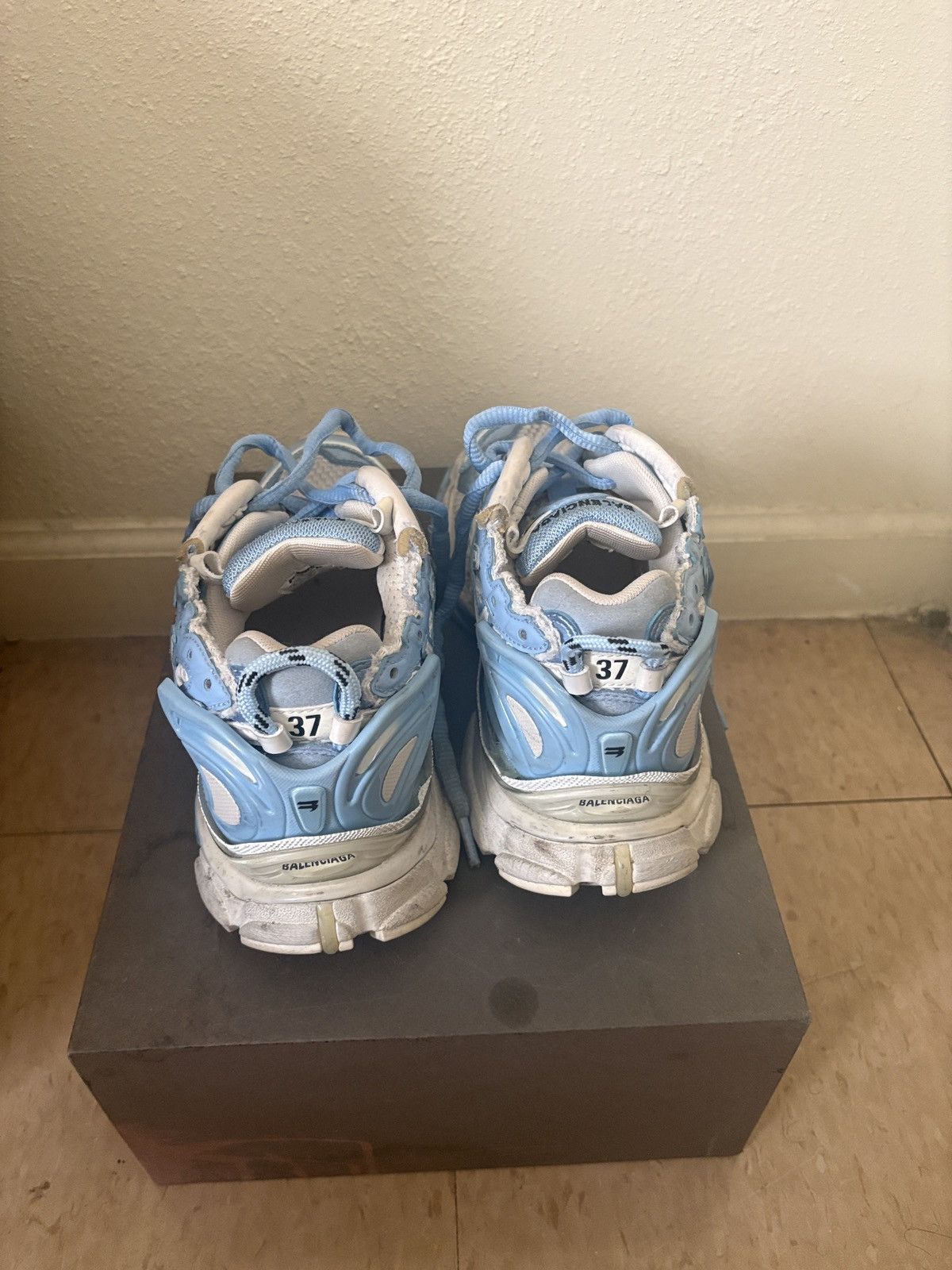 Balenciaga Balenciagas Size US 7 / IT 37 - 3 Thumbnail