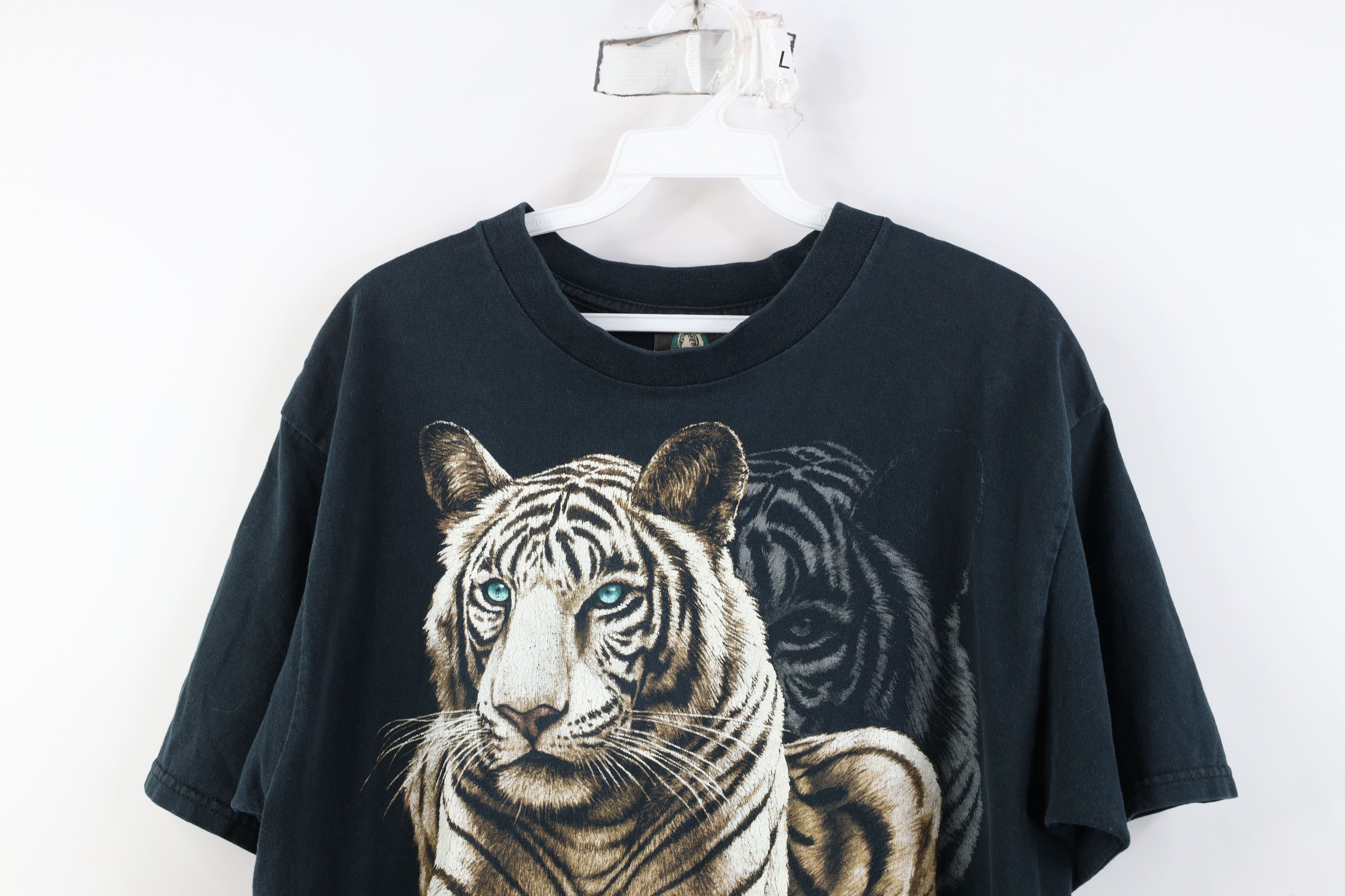 Vintage Vintage 90s Streetwear Big Cat Tiger Short Sleeve T-Shirt Size US L / EU 52-54 / 3 - 2 Thumbnail