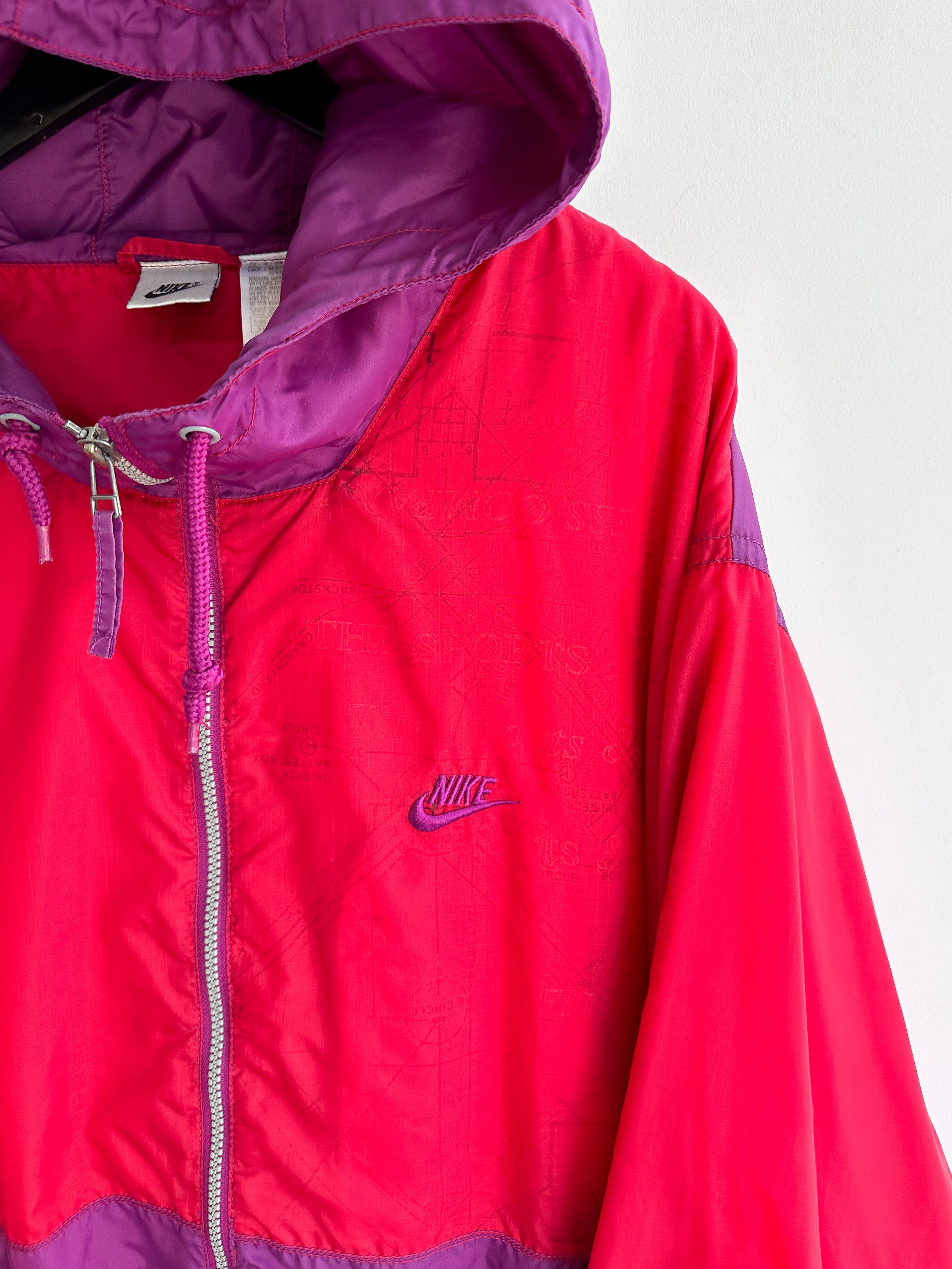 Nike Vintage Nike Track Light Nylon Jacket Size US XL / EU 56 / 4 - 4 Thumbnail