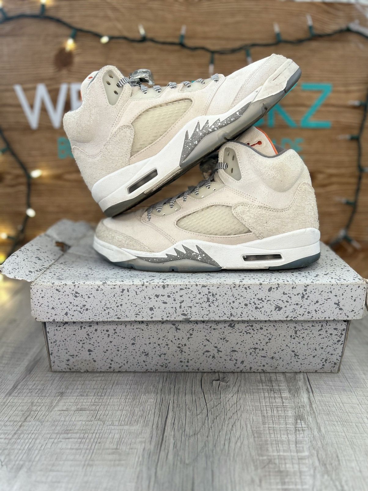 Jordan Brand Jordan 5 Orewood Size US 9 / EU 42 - 2 Thumbnail