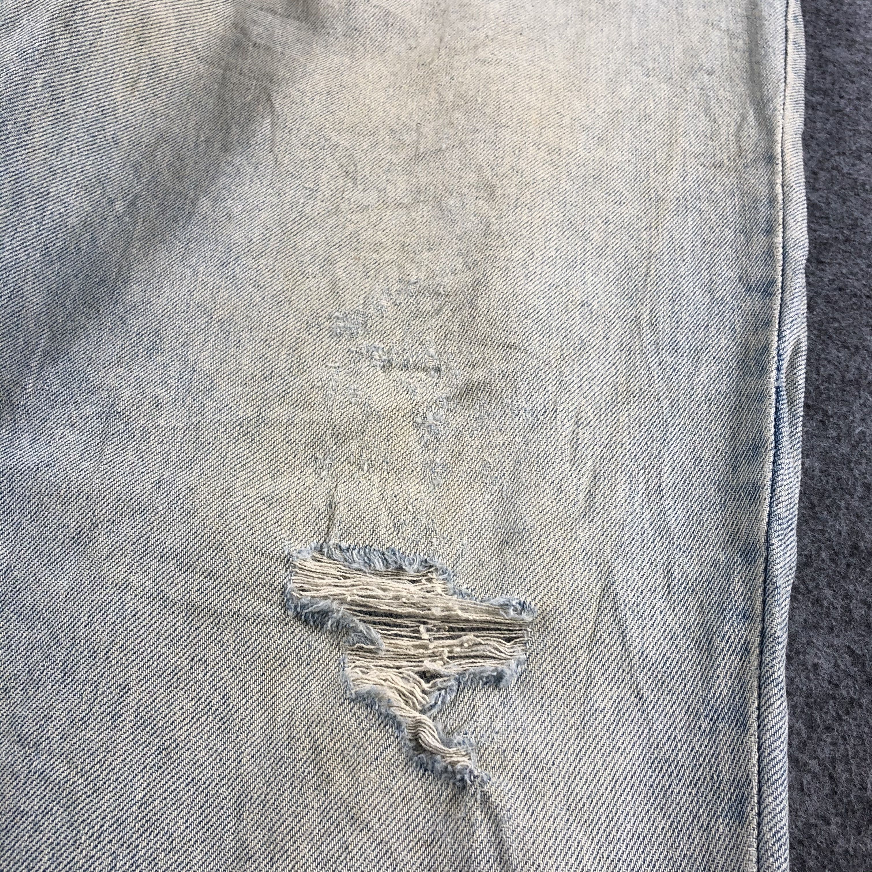 Levi's 90s Vintage Light Wash Levis Jeans-J2643 Size US 43 - 8 Thumbnail