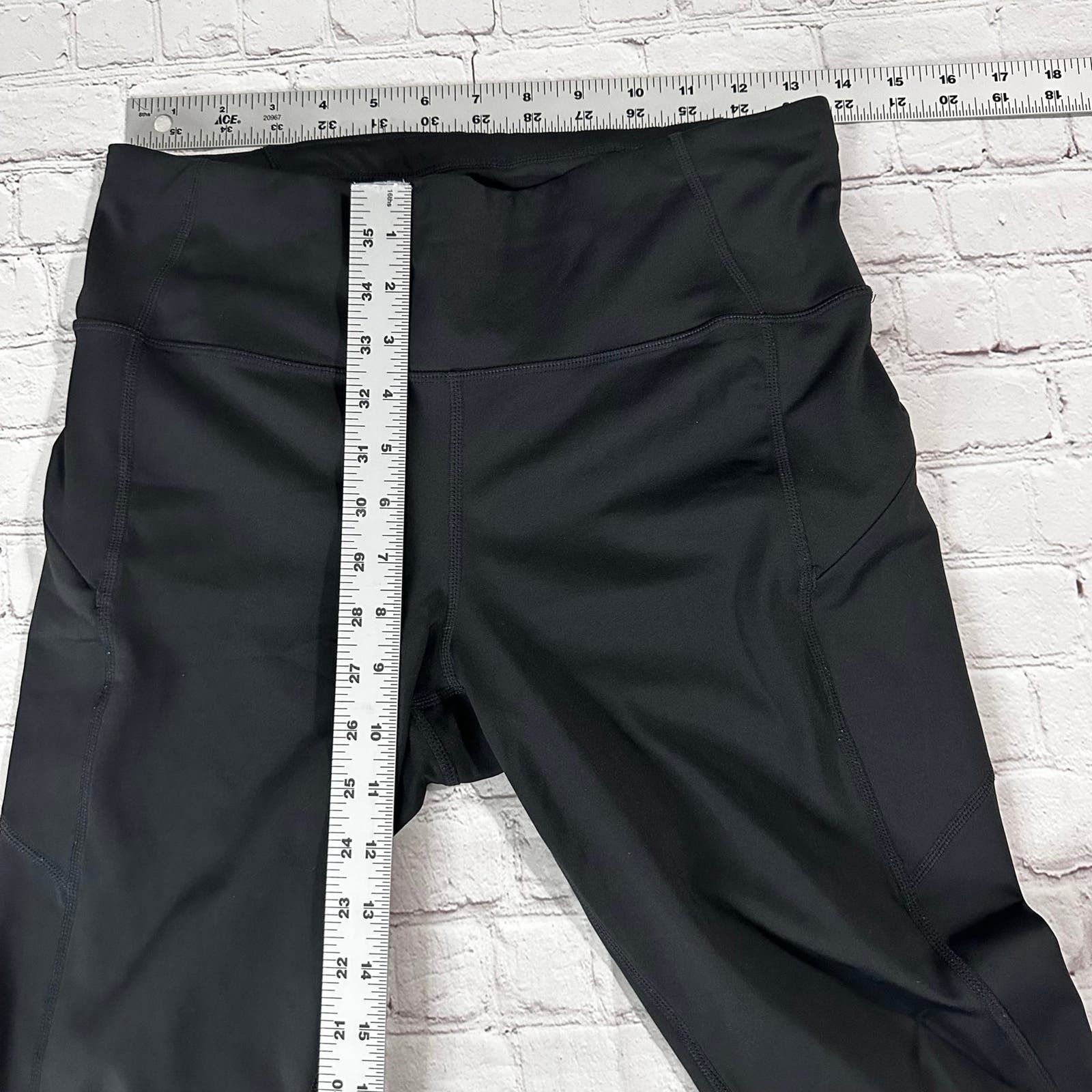 Athleta Athleta Leggings size medium Size 30" / US 8 / IT 44 - 8 Thumbnail