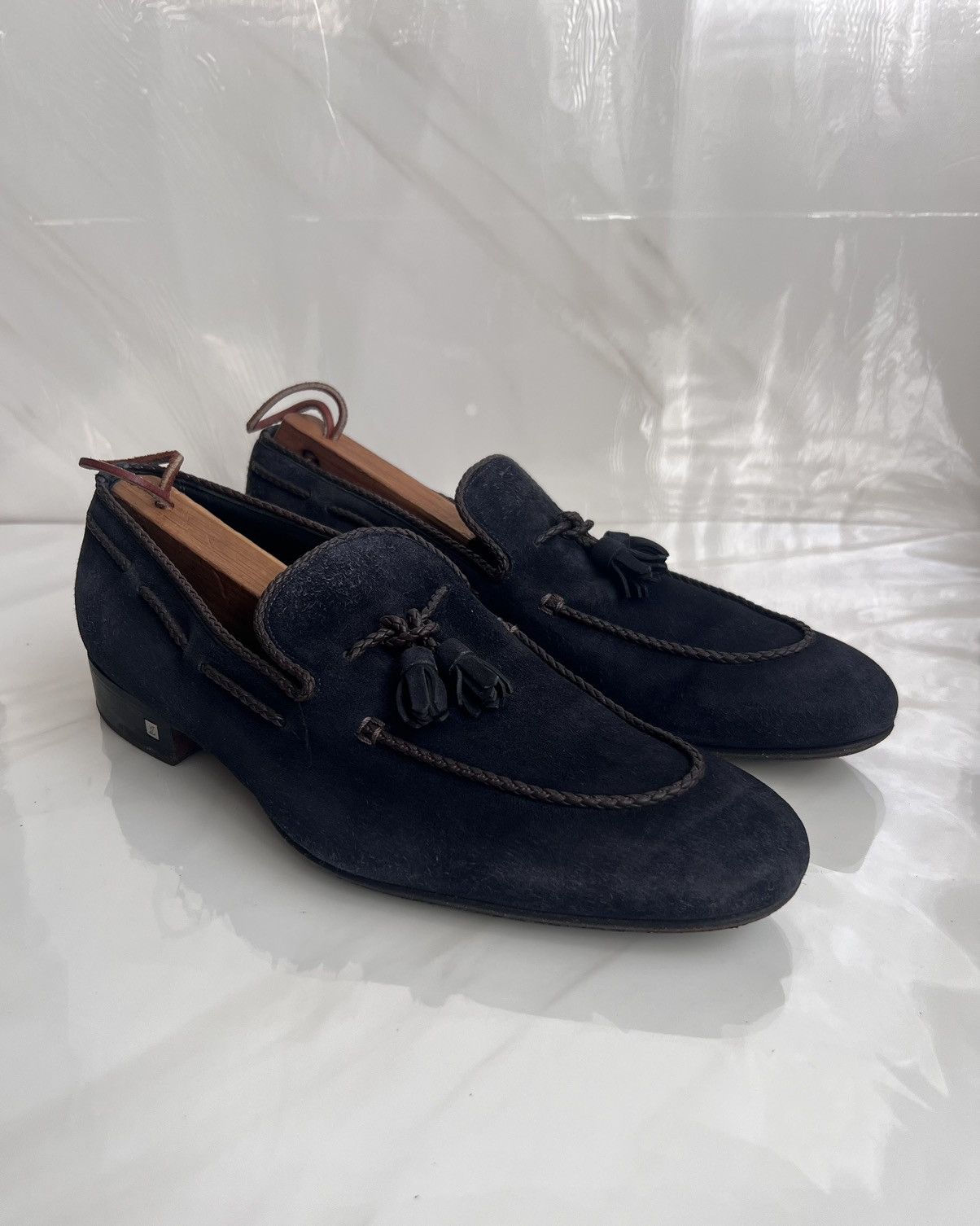 Louis Vuitton Louis Vuitton Men’s Tassel Blue Suede loafers Size US 7 / EU 40 - 1 Thumbnail