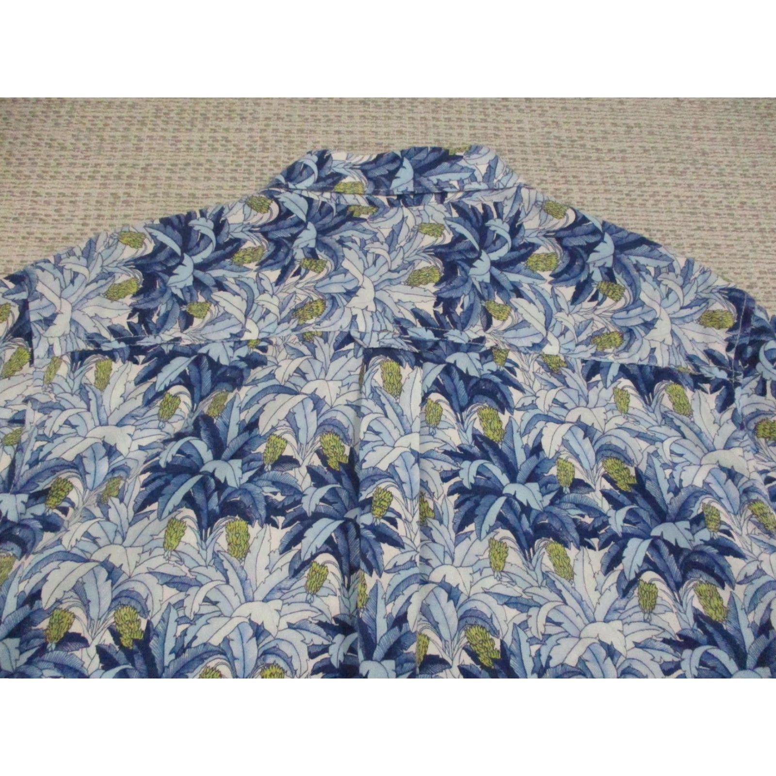 Tommy Bahama Tommy Bahama Shirt Mens Medium Blue Tropical Leaf Print Short Sleeve Button Up Shirt Size US M / EU 48-50 / 2 - 5 Thumbnail