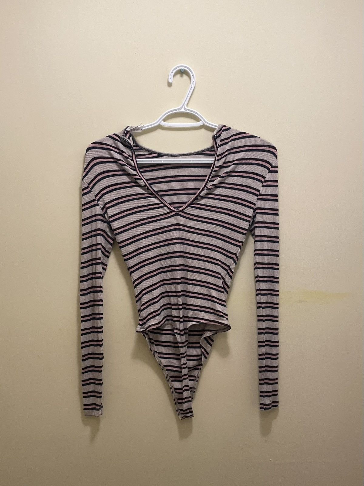 American Apparel American Apparel Pink Striped One Piece Bodysuit LS Shirt Size XS / US 0-2 / IT 36-38 - 3 Thumbnail