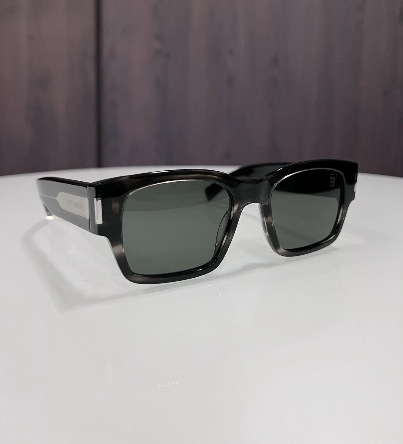 Yves Saint Laurent New Sunglasses SAINT LAURENT SL617 004 SQUARE BLACK Size ONE SIZE - 1 Thumbnail