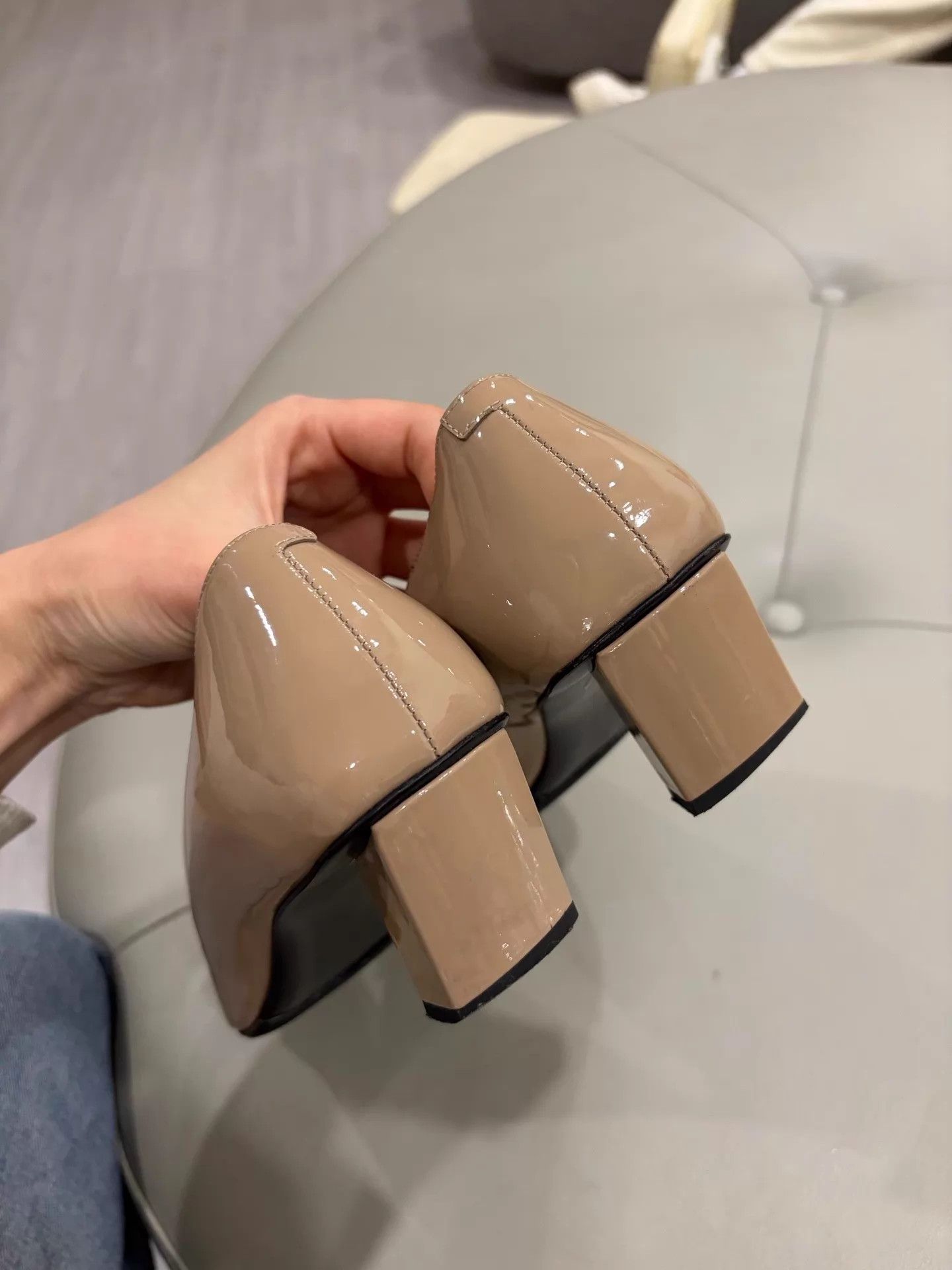 Roger Vivier RV Elephant Gray Patent Leather Block Mules 99 37 Size US 6.5 / IT 36.5 - 3 Thumbnail