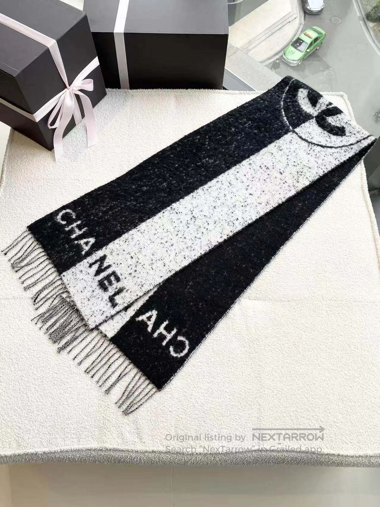 Chanel Chanel Slogan logo fringed scarf| Size ONE SIZE - 1 Thumbnail