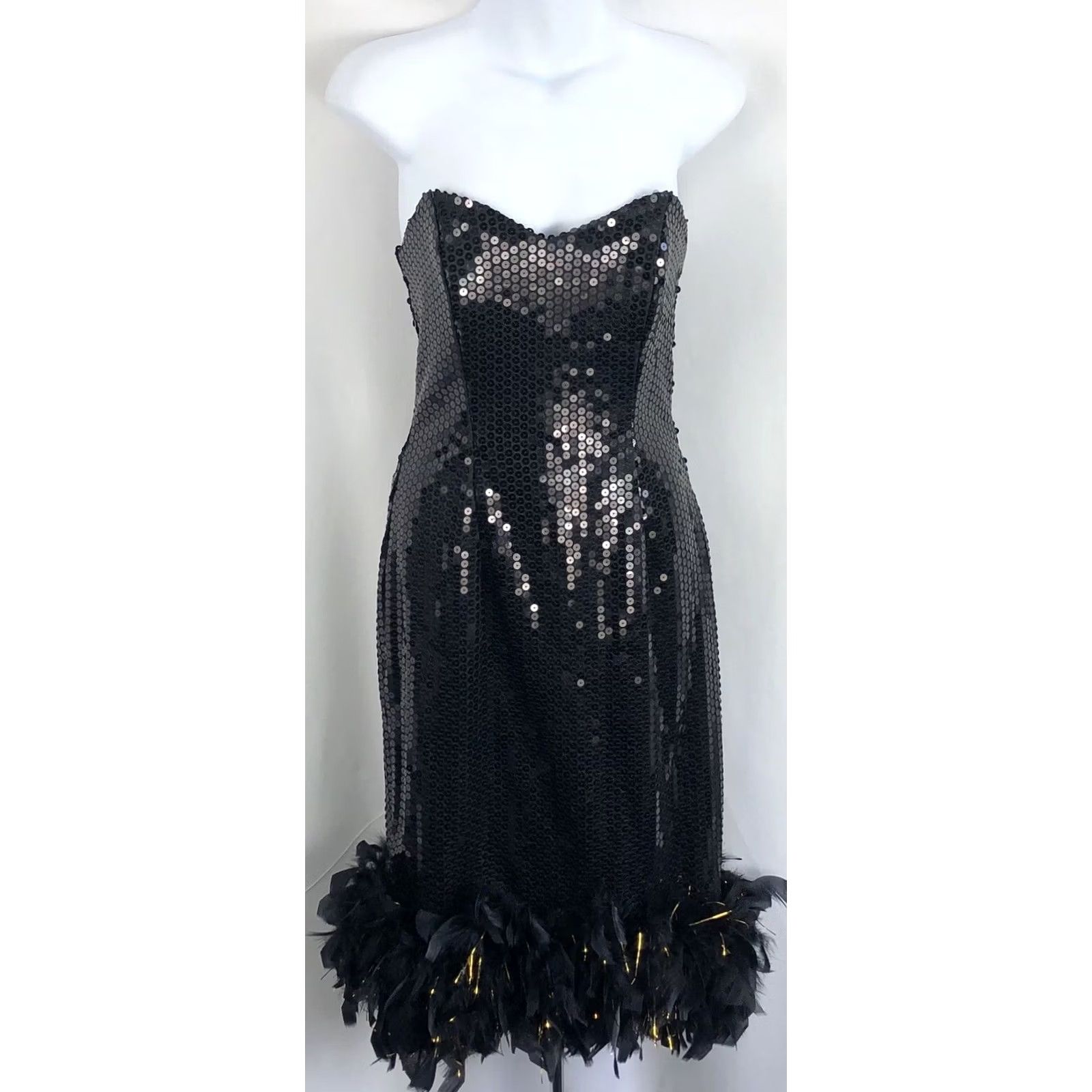 Vintage VINTAGE Strapless Sweetheart Sequin Dress 5/6 Black Gold Feather Hem Prom Party Dress Size S / US 4 / IT 40 - 2 Thumbnail