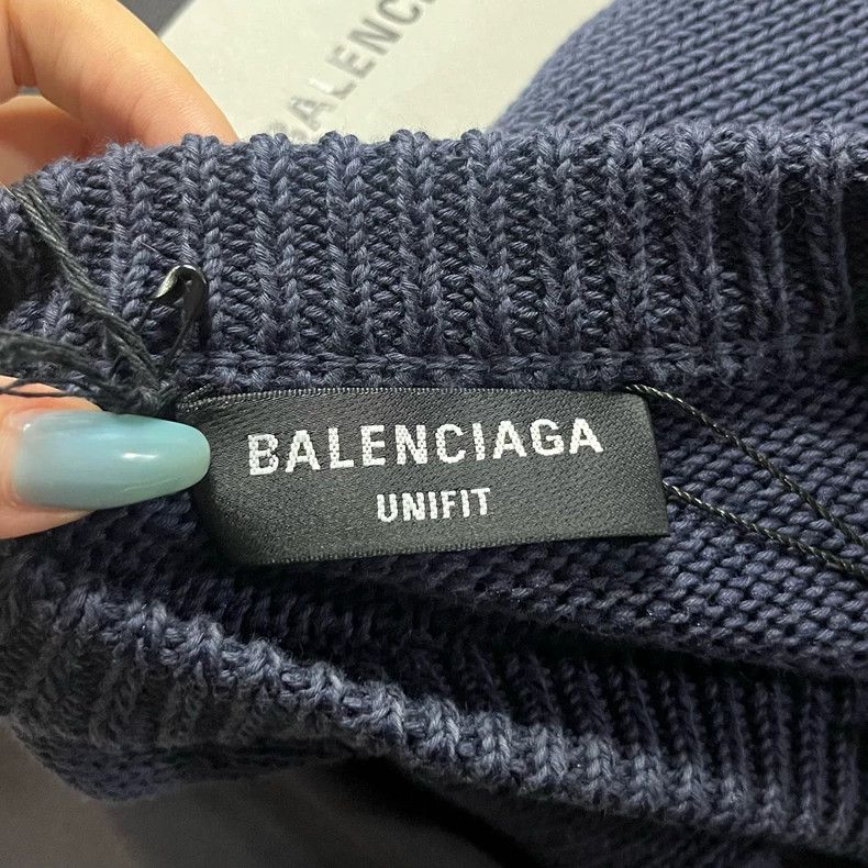 Balenciaga Balenciaga Blue College Emblem Embroidered Pattern Logo Sw Size US S / EU 44-46 / 1 - 4 Thumbnail