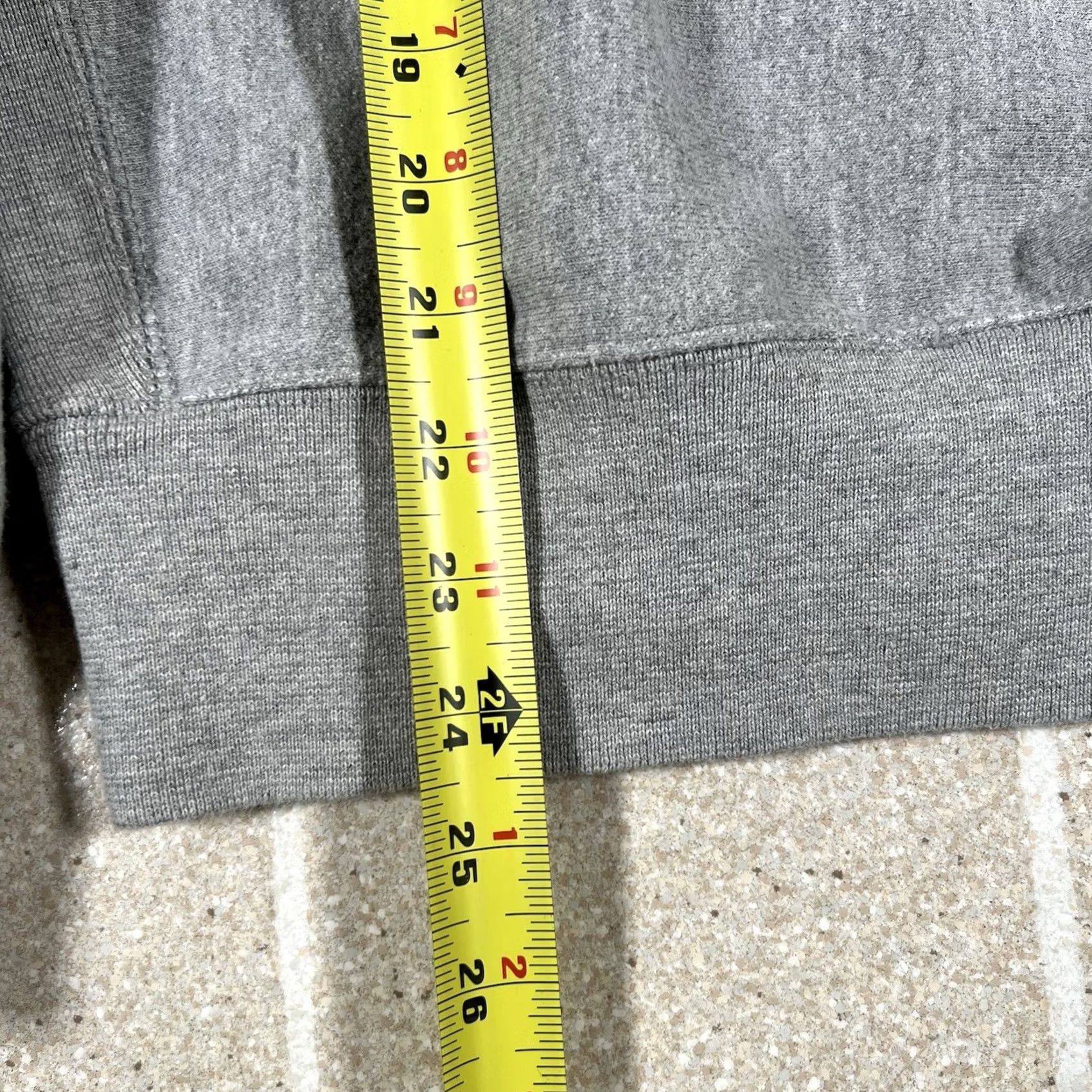 Champion VINTAGE Champion Sweatshirt Mens M Grey Reverse Weave Crew Neck Pullover 90s Logo Size US M / EU 48-50 / 2 - 8 Thumbnail