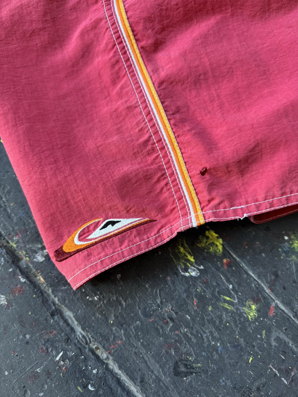 Quiksilver Vintage Quiksilver Board Shorts Surf Swim Trunks Faded Red Size US 36 / EU 52 - 9 Thumbnail