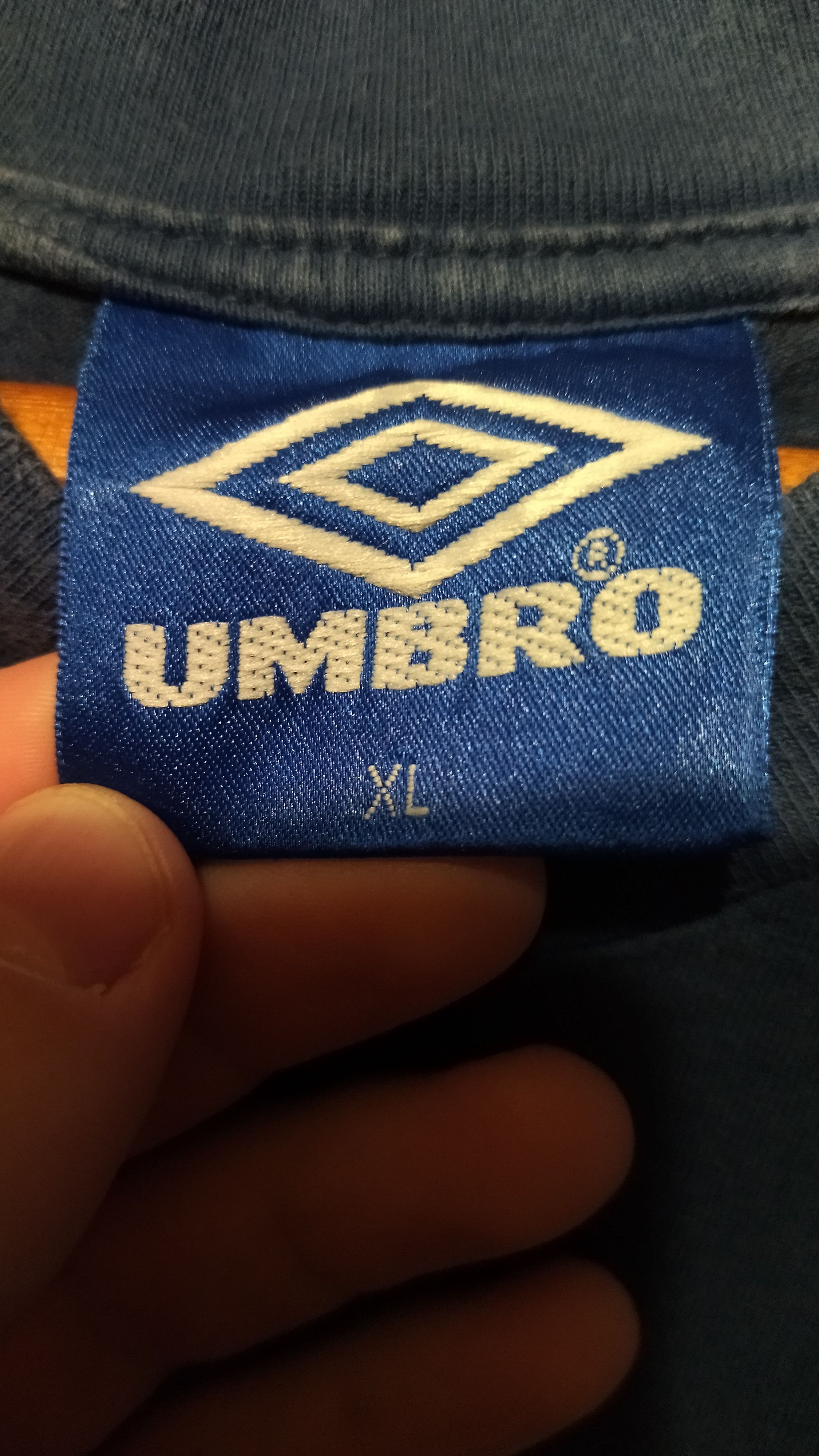 Umbro Inter Milano Umbro *Signed* 1998 soccer T Shirt Size US XL / EU 56 / 4 - 6 Thumbnail
