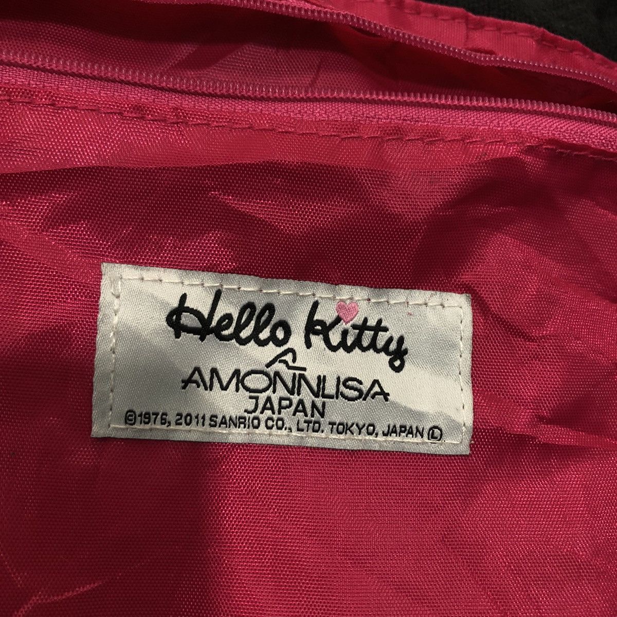 Japanese Brand 📌VINTAGE TOTE BAG HELLO KITTY AMONNLISA JAPAN FULL PRINT Size ONE SIZE - 13 Thumbnail