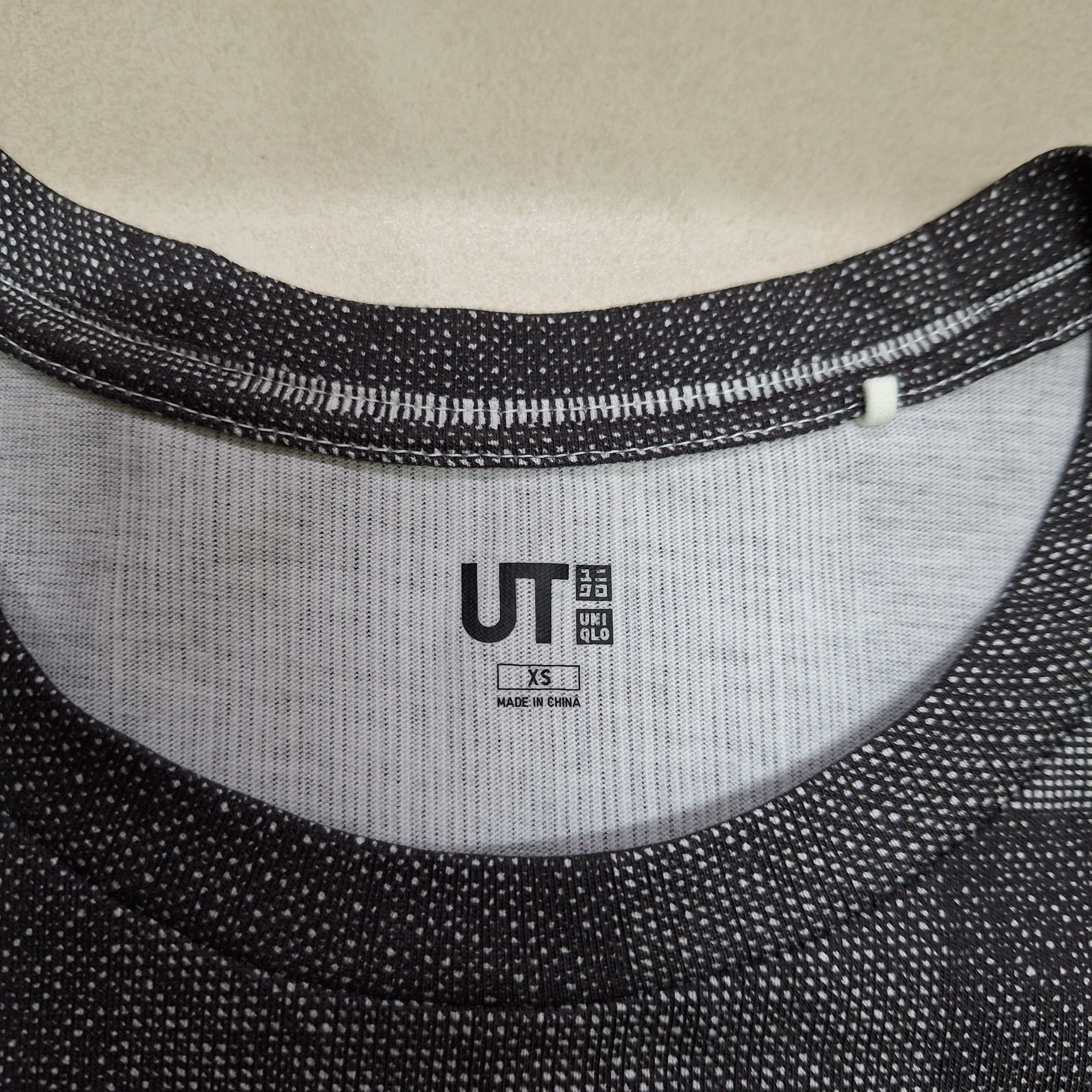 Uniqlo Uniqlo UT Moma T Shirt Size XS / US 0-2 / IT 36-38 - 3 Thumbnail