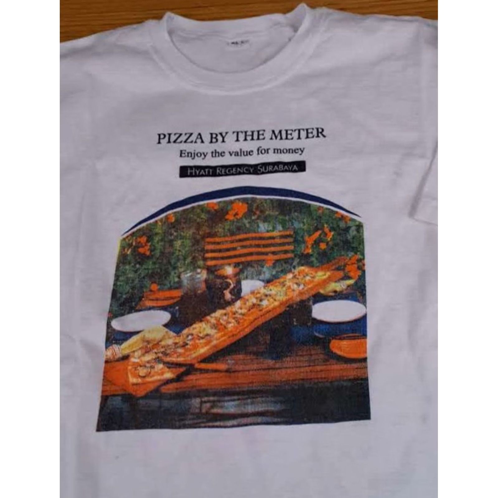X-LARGE Pizza by the Meter T-Shirt White XL Men Regular Crew Neck Short Sleeve Graphic Print Candy? Size US XL / EU 56 / 4 - 3 Thumbnail