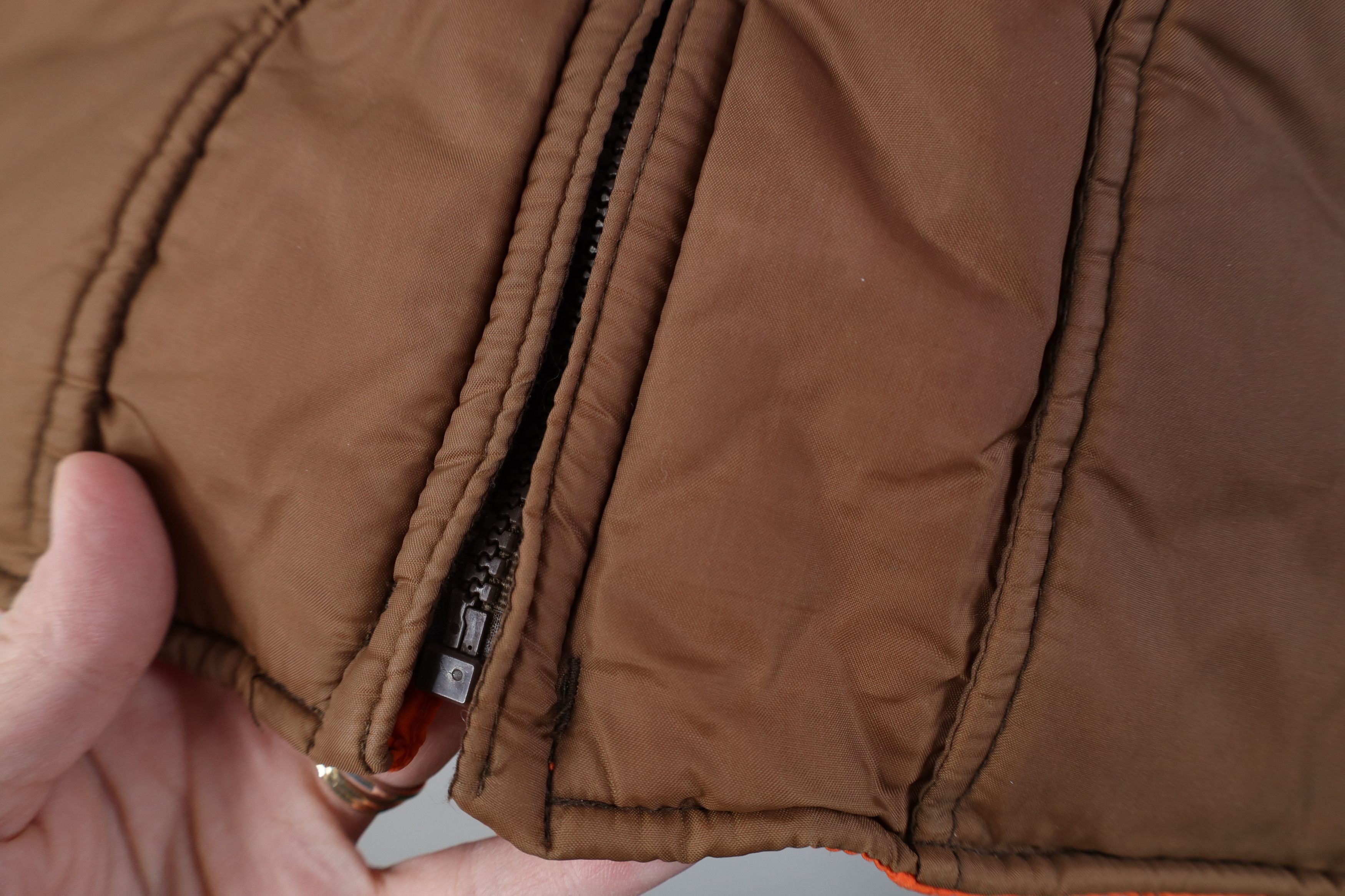 Vintage Vintage 70s Streetwear Reversible Puffer Vest Jacket Size US L / EU 52-54 / 3 - 6 Thumbnail