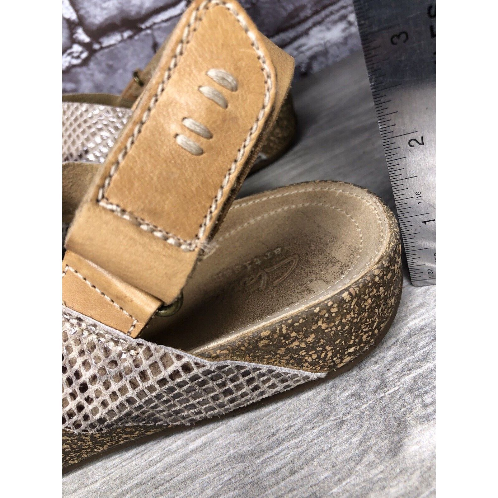 Clarks Clarks Artisan Taupe Snake Skin Print Ankle Strap Cork Wedge Size US 7.5 / IT 37.5 - 14 Thumbnail