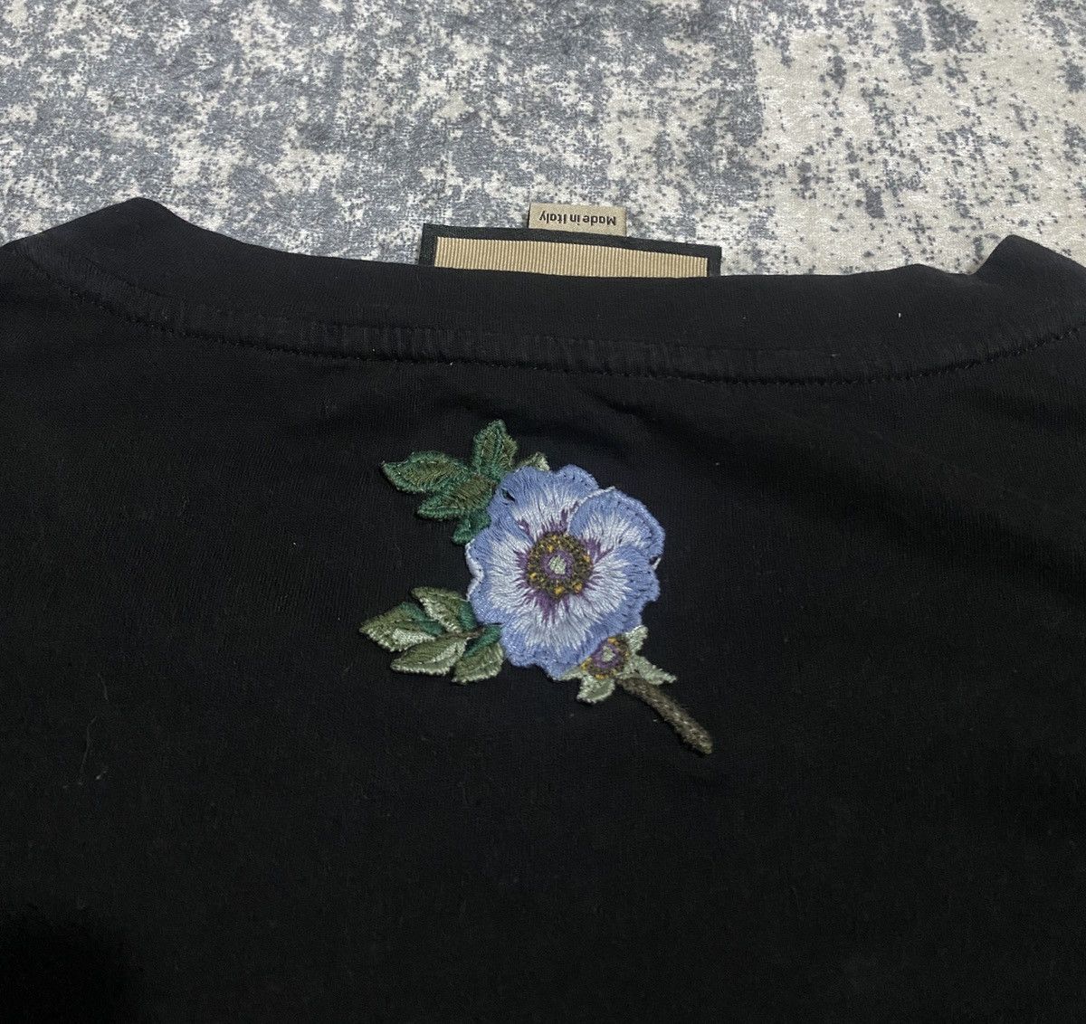 Gucci Luxury women Gucci big logo with Small flower on back Size L / US 10 / IT 46 - 5 Thumbnail