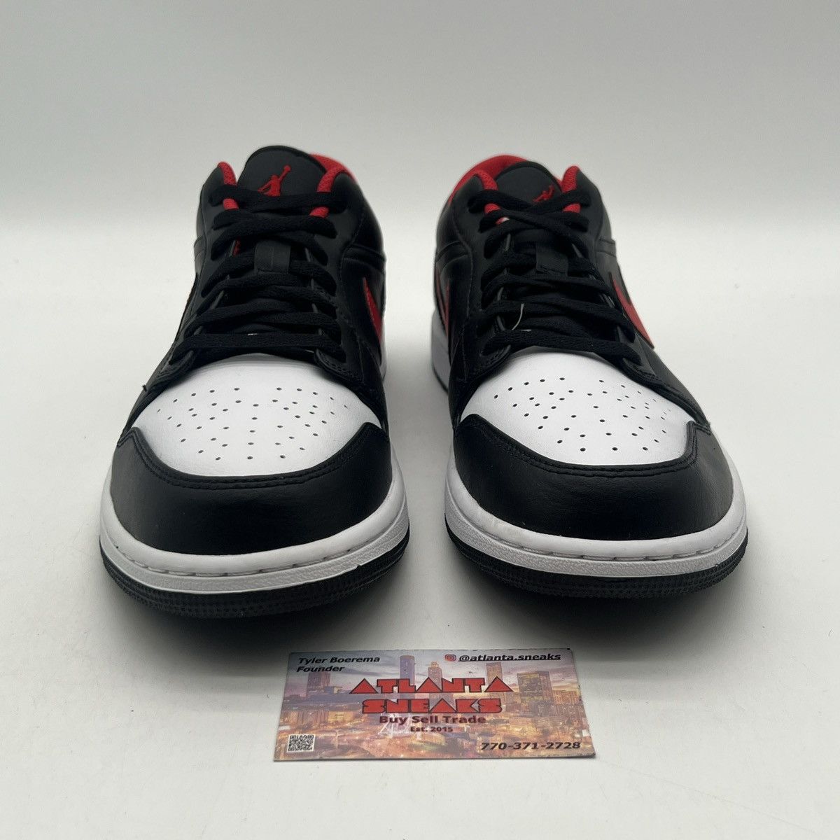 Nike Air Jordan 1 low white toe Size US 13 / EU 46 - 2 Thumbnail
