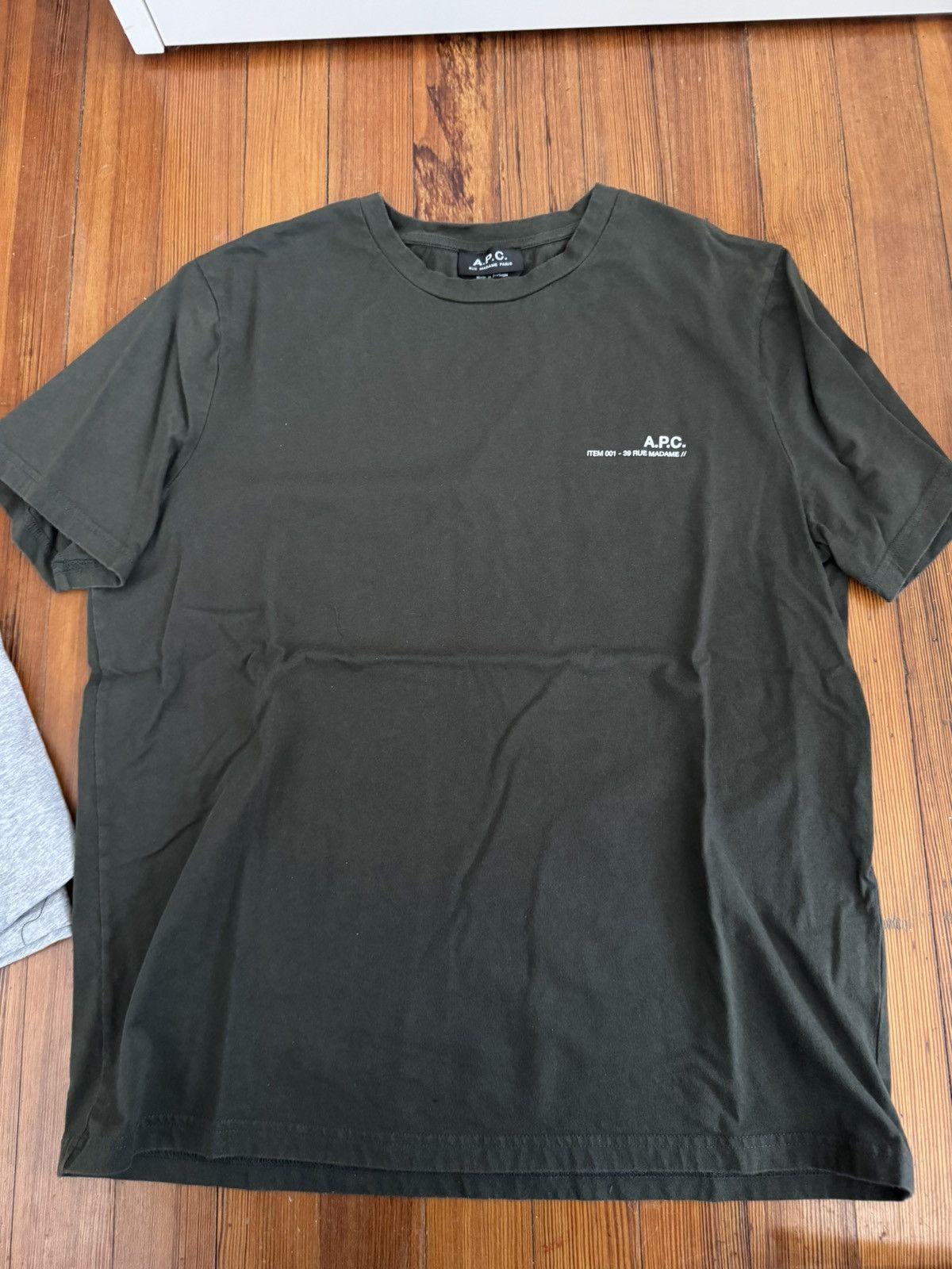 A.P.C. A.P.C logo tee dark olive Size US L / EU 52-54 / 3 - 1 Thumbnail