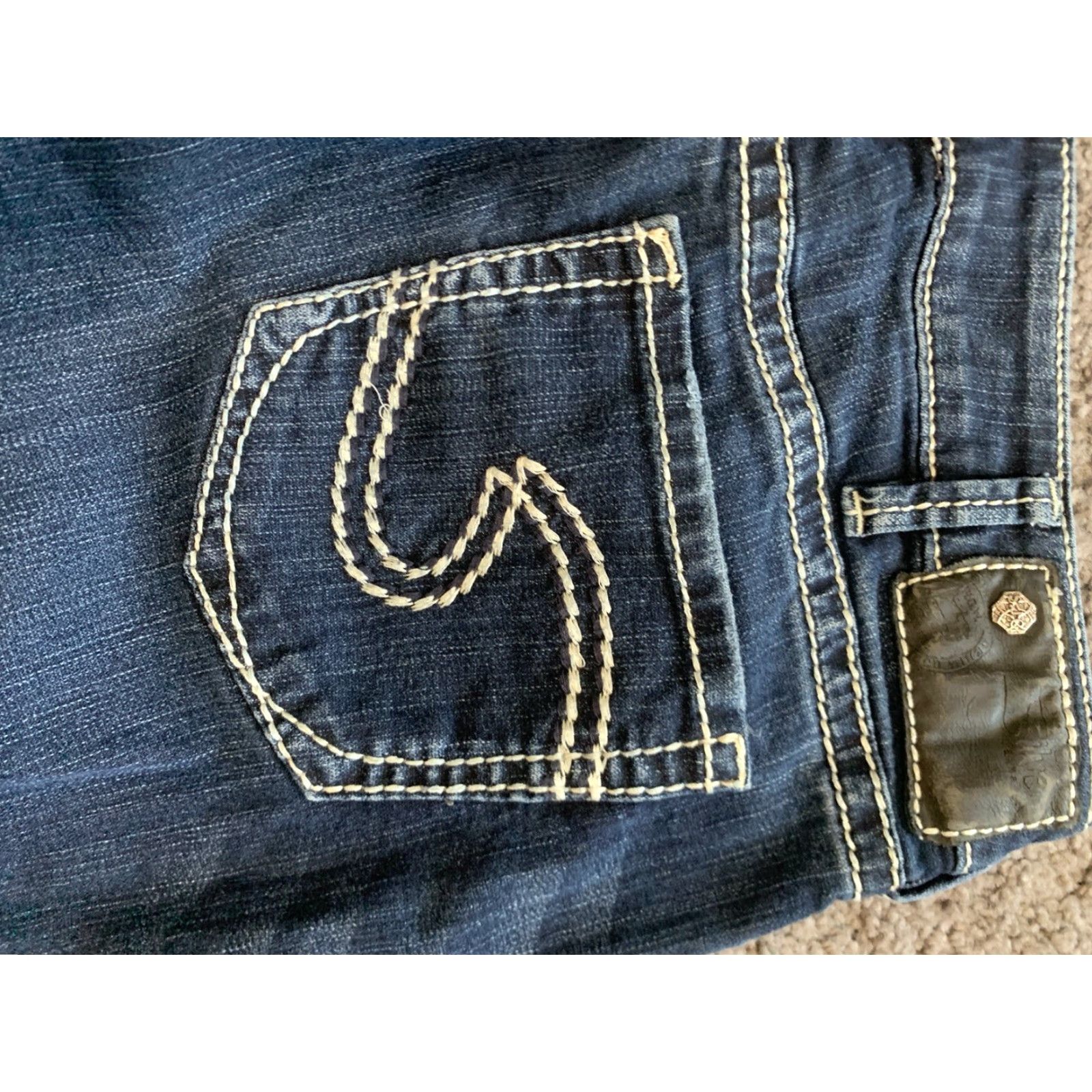 Silver Jeans Co. Silver Jeans Natsuki Sharp Unique Pockets Women's Size 30x26 Denim Blue Cotton Blend Jeans Size 30" / US 8 / IT 44 - 3 Thumbnail