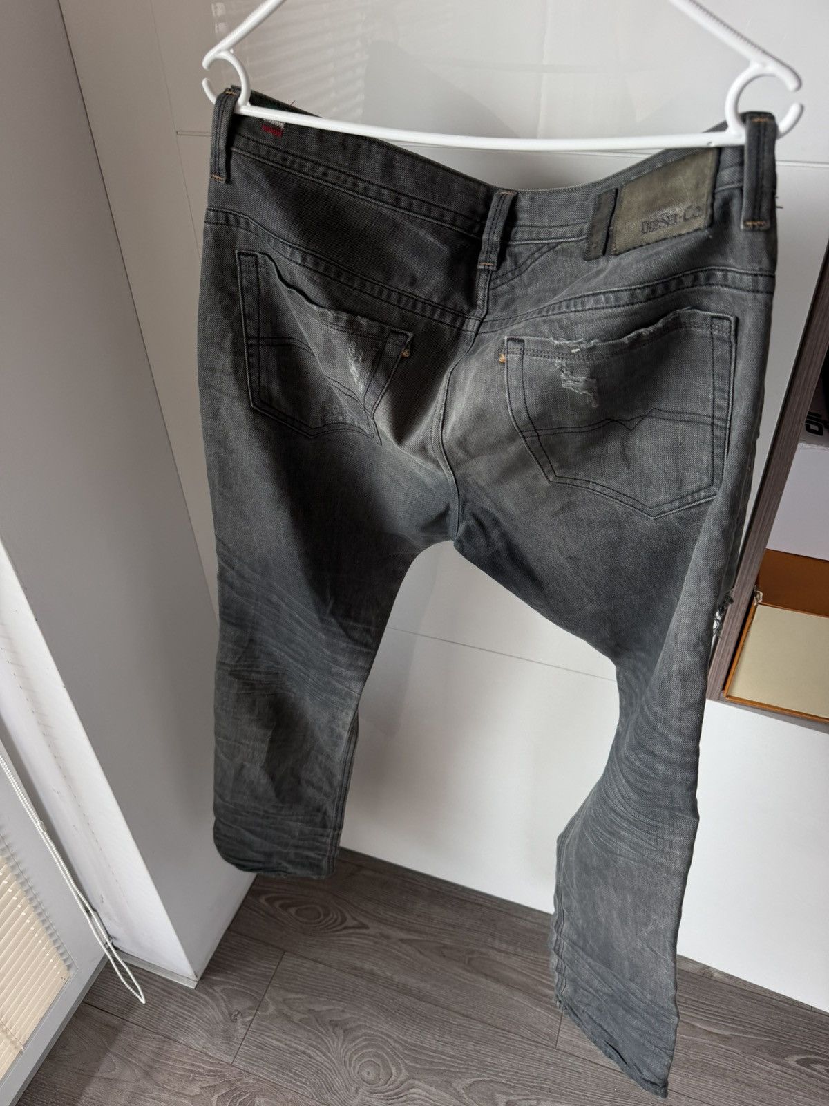 Diesel Vintage Diesel Industry DistressedDenim Thavar Selvage Jeans Size US 32 / EU 48 - 23 Thumbnail