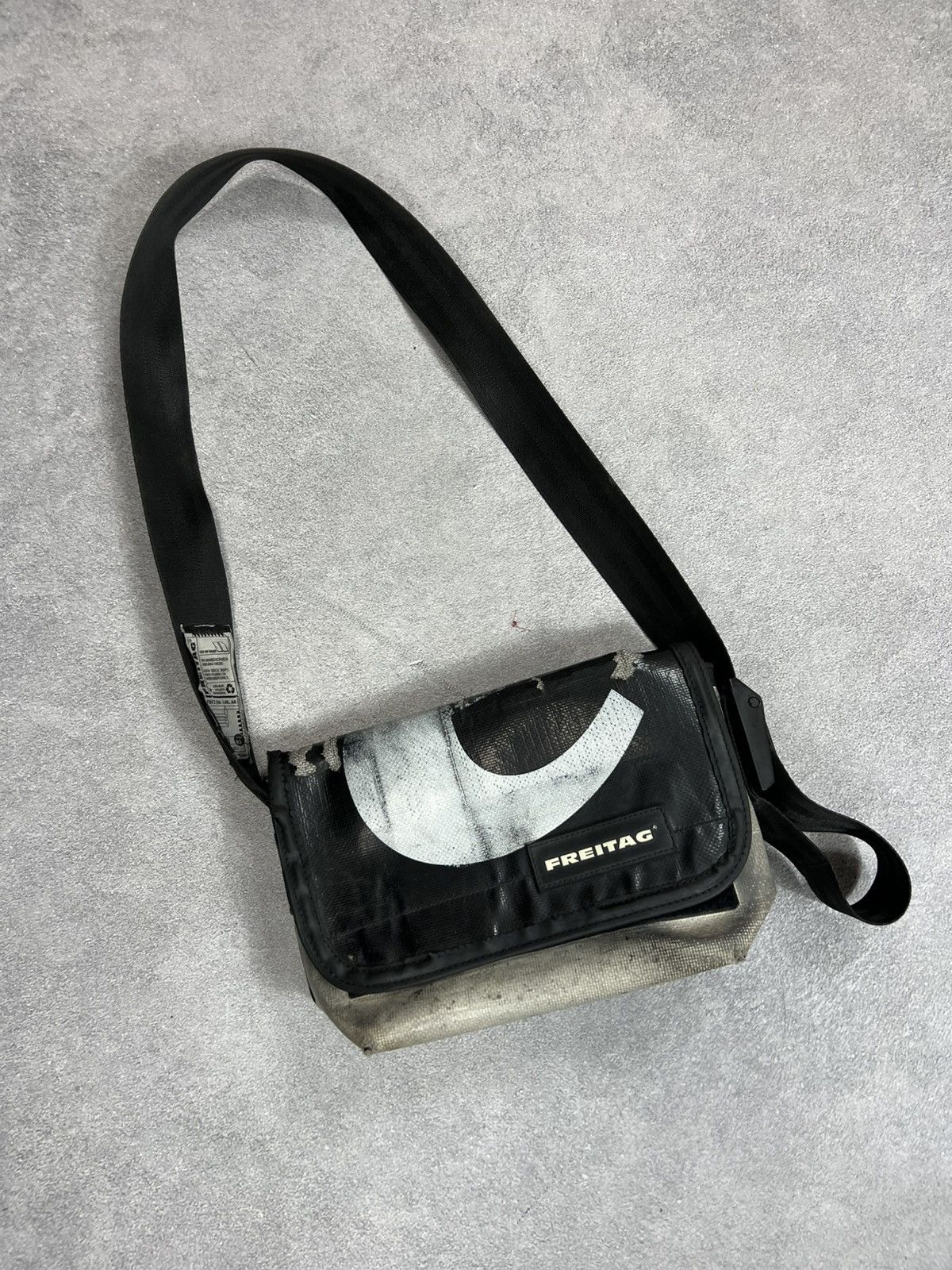 Freitag Freitag Recycled Crossbody mesenger bag dexter style Size ONE SIZE - 6 Thumbnail