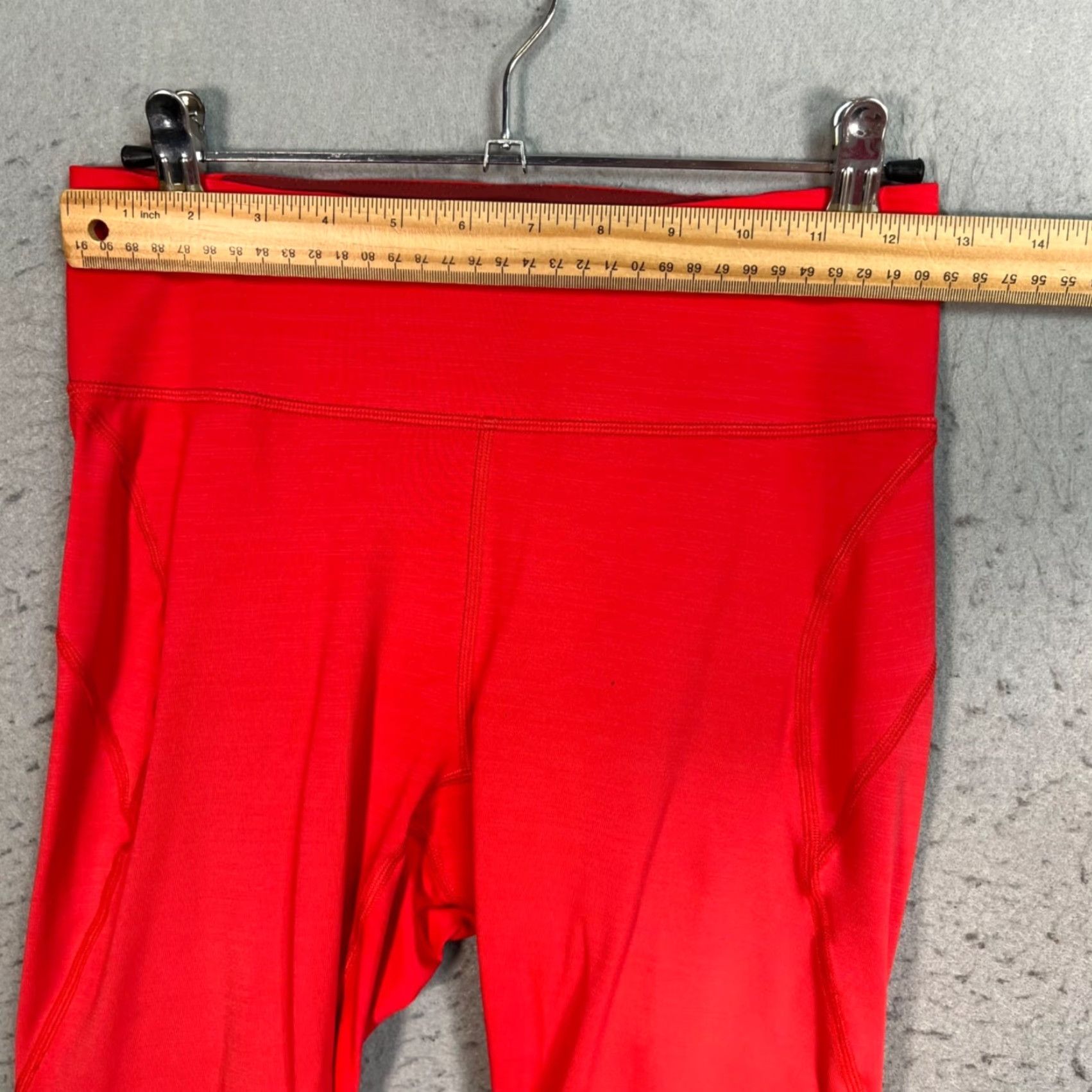Outdoor Voices Outdoor Voices Womens Small Red High-Waisted Leggings Activewear Athletic Shirt? Size 28" / US 6 / IT 42 - 4 Thumbnail