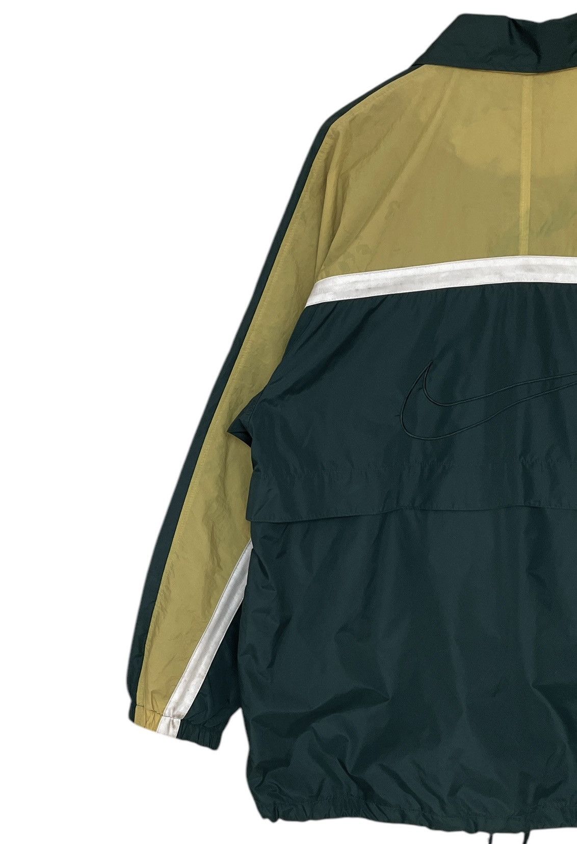Vintage Vintage Brand Nike Windbreaker Nylon Jacket 1990s Size US XL / EU 56 / 4 - 5 Thumbnail