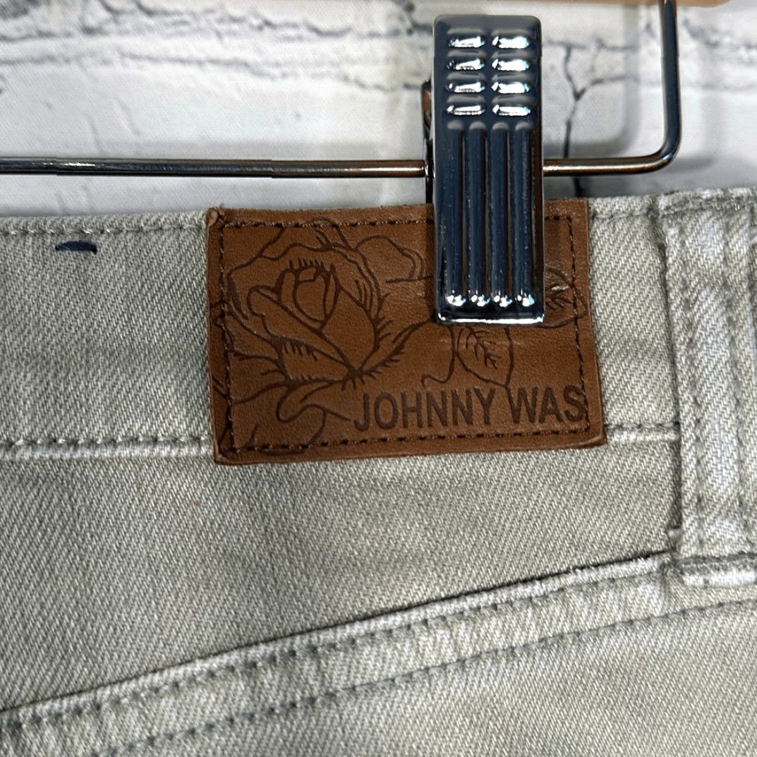 Johnny Was Johnny Was Catalina Boyfriend Women’s Oil Green Jeans Embellished Cuffs size 28 Size 28" / US 6 / IT 42 - 6 Thumbnail