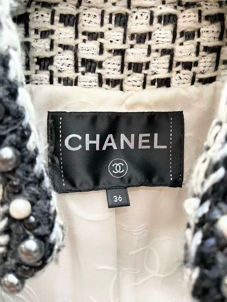 Chanel Chanel Hand workshop series heavy industry black and white Size XS / US 0-2 / IT 36-38 - 3 Thumbnail