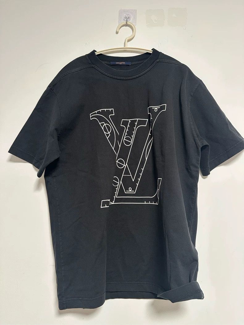 Louis Vuitton LOUIS VUITTON short sleeves Size US L / EU 52-54 / 3 - 1 Thumbnail