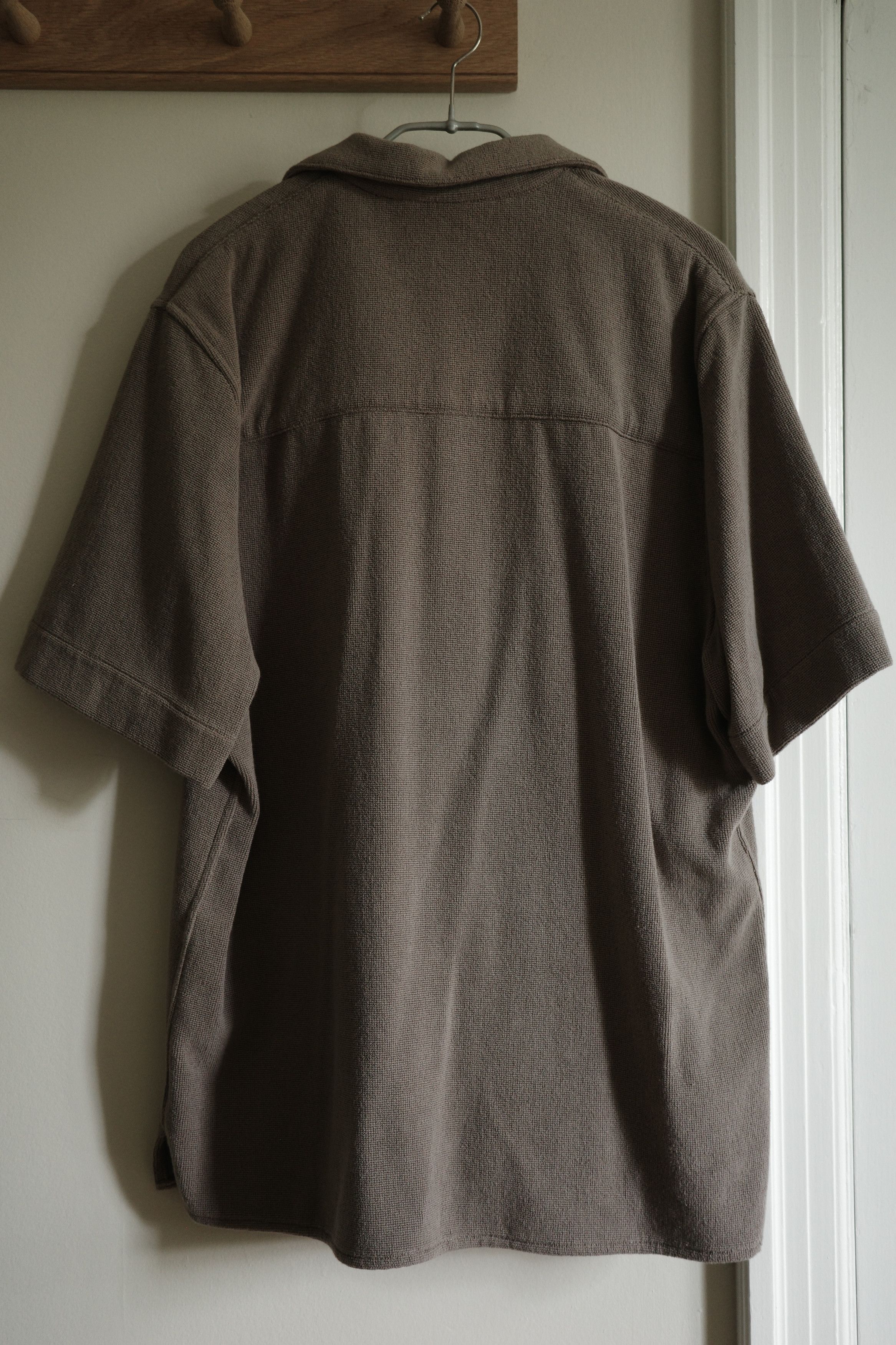 A Kind Of Guise Gioia Shirt in Almond Size US S / EU 44-46 / 1 - 5 Thumbnail