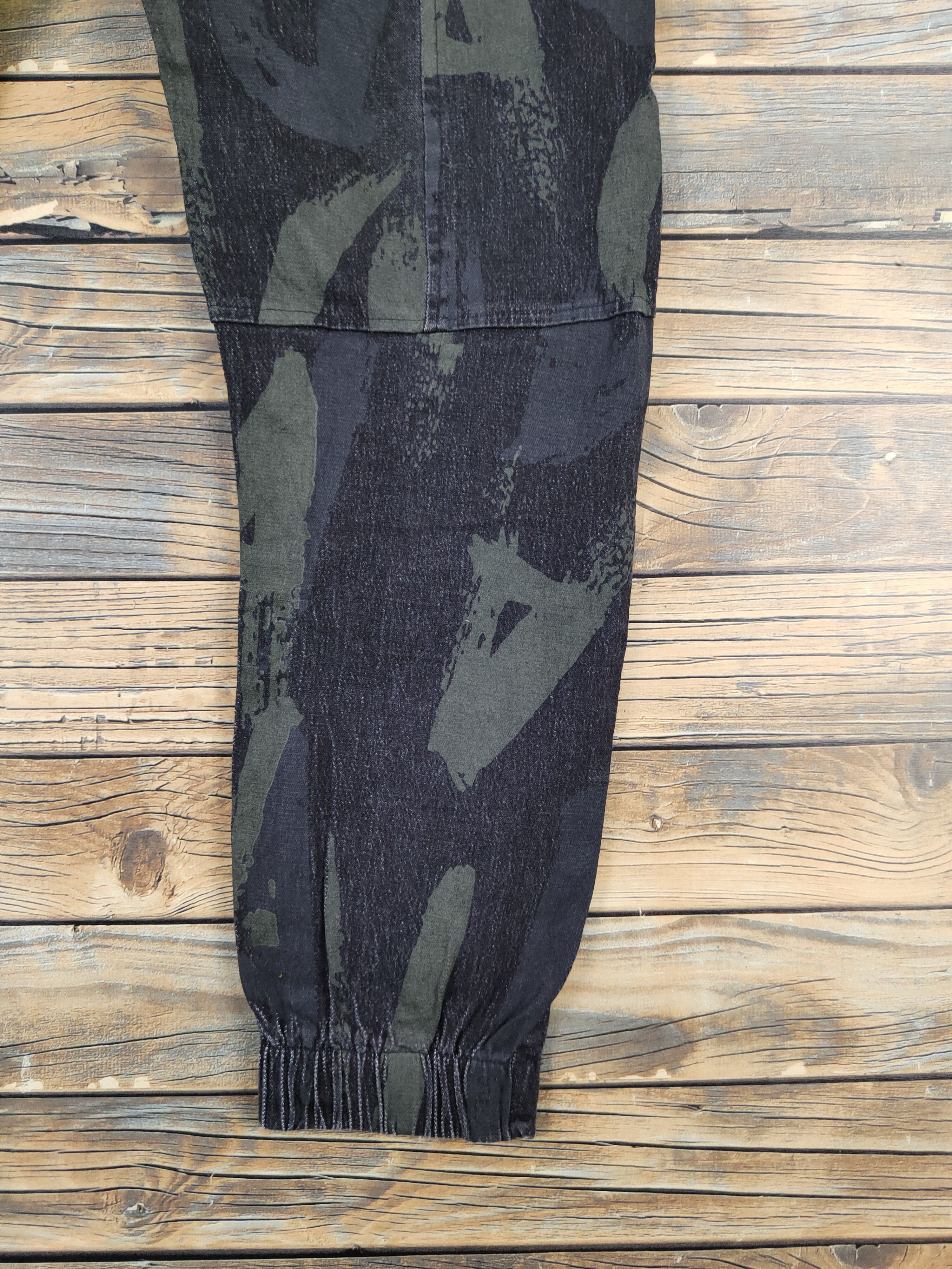 Japanese Brand Japan camo Black Multipocket Jogger Pants #W2095 Size US 33 - 12 Thumbnail