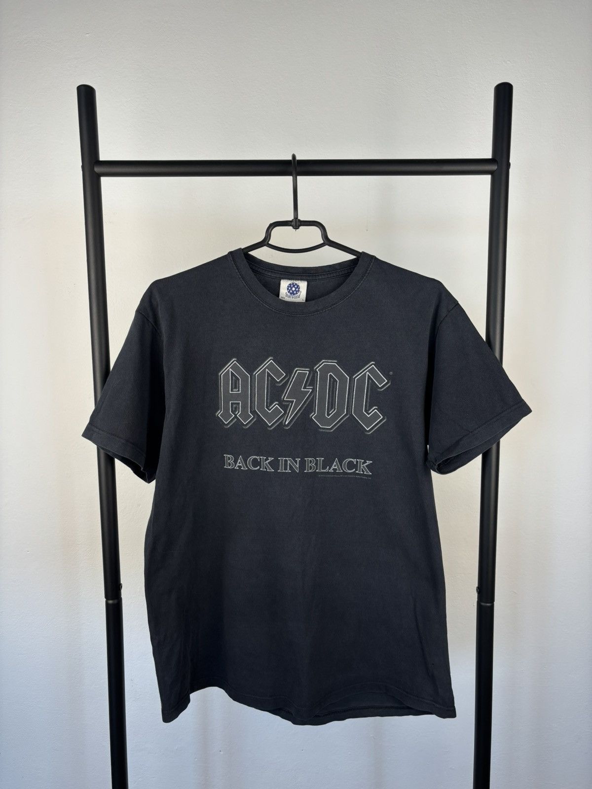 Band Tees AC/DC Back in Black vintage t shirt size L Size US L / EU 52-54 / 3 - 1 Thumbnail