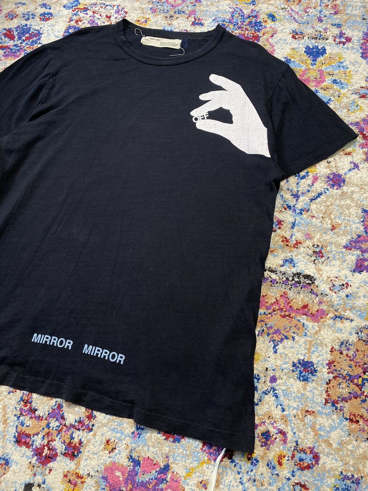 Off-White Off-White c/o Virgil Abloh Mirror Mirror Finger Graphic Tees Size US L / EU 52-54 / 3 - 3 Thumbnail