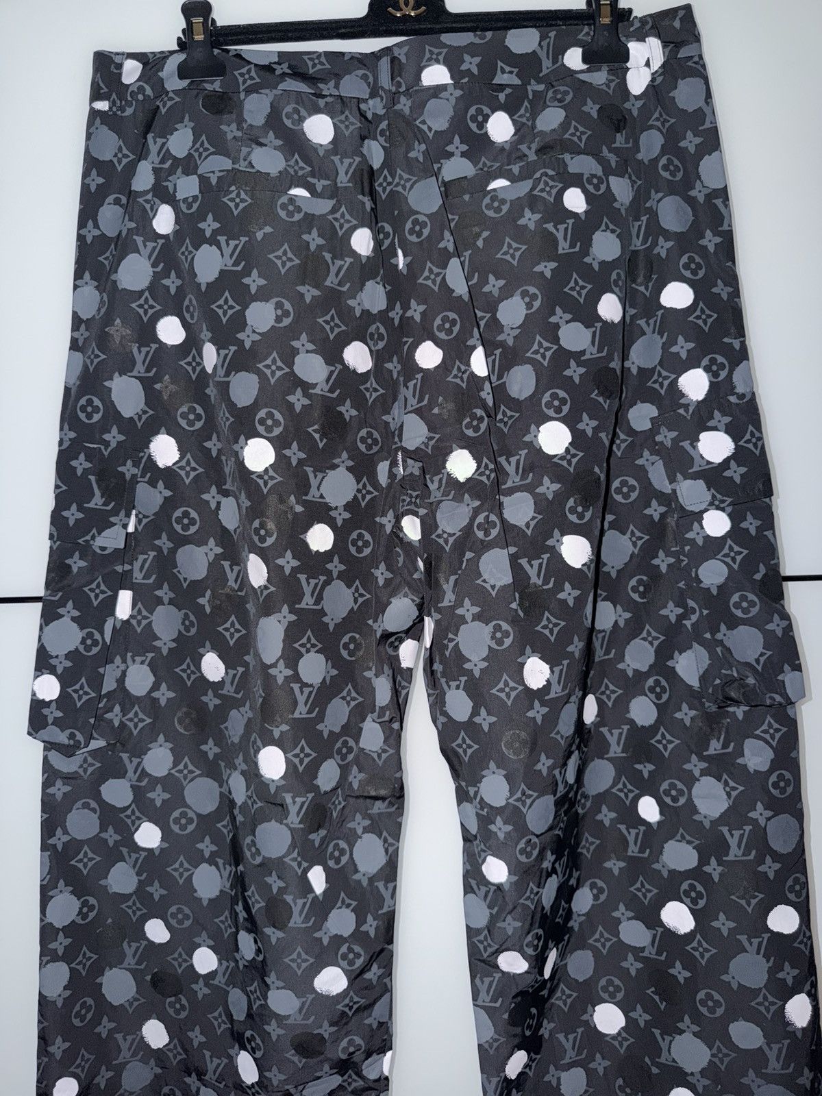 Louis Vuitton × Yayoi Kusama Louis Vuitton x Yoyoi Kusama Cargo Pants Size US 40 / EU 56 - 10 Thumbnail