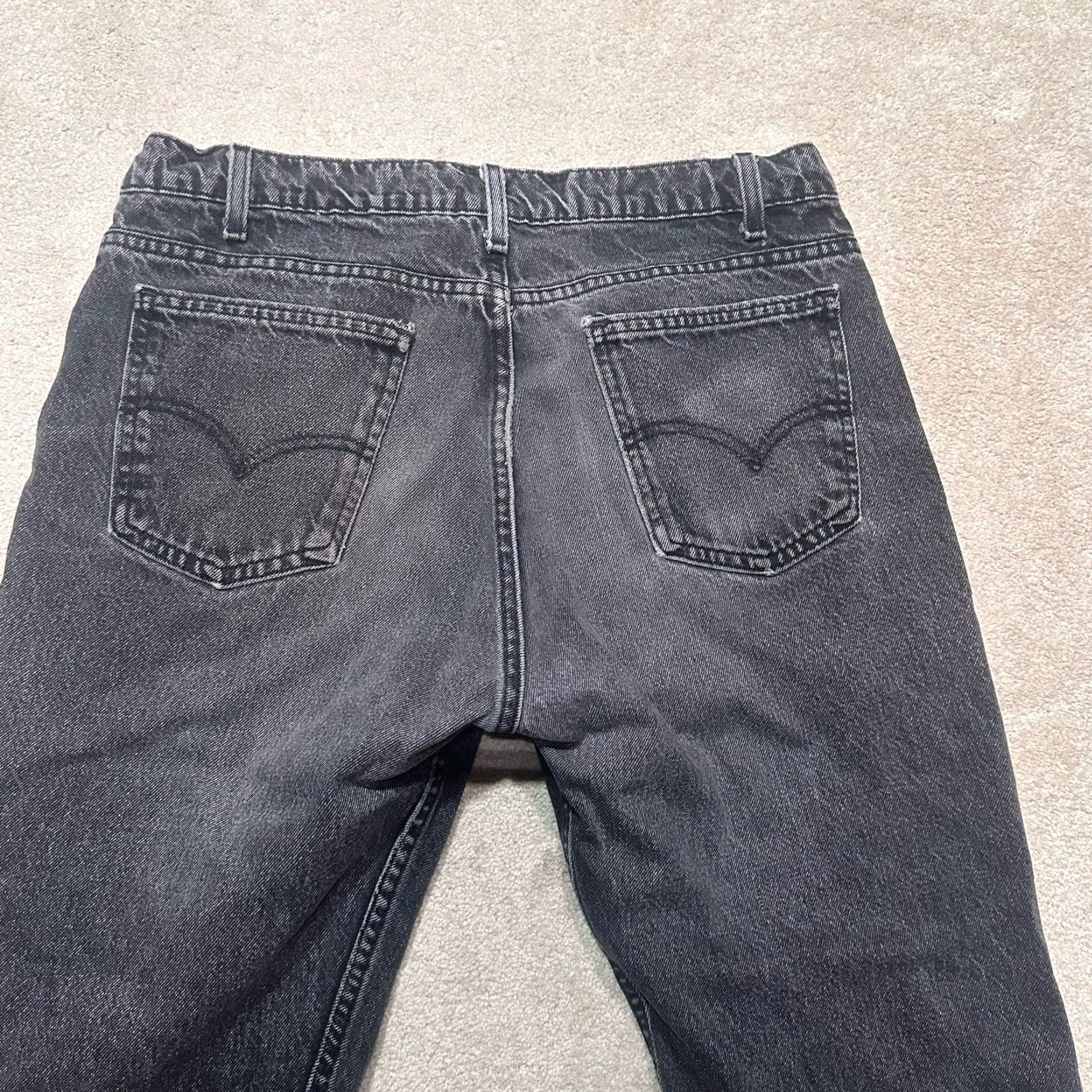 Levi's VINTAGE Levi's 505 Jeans Mens 34X30 Black Regular Fit Straight Leg 90s Cut Off Size US 34 / EU 50 - 4 Thumbnail
