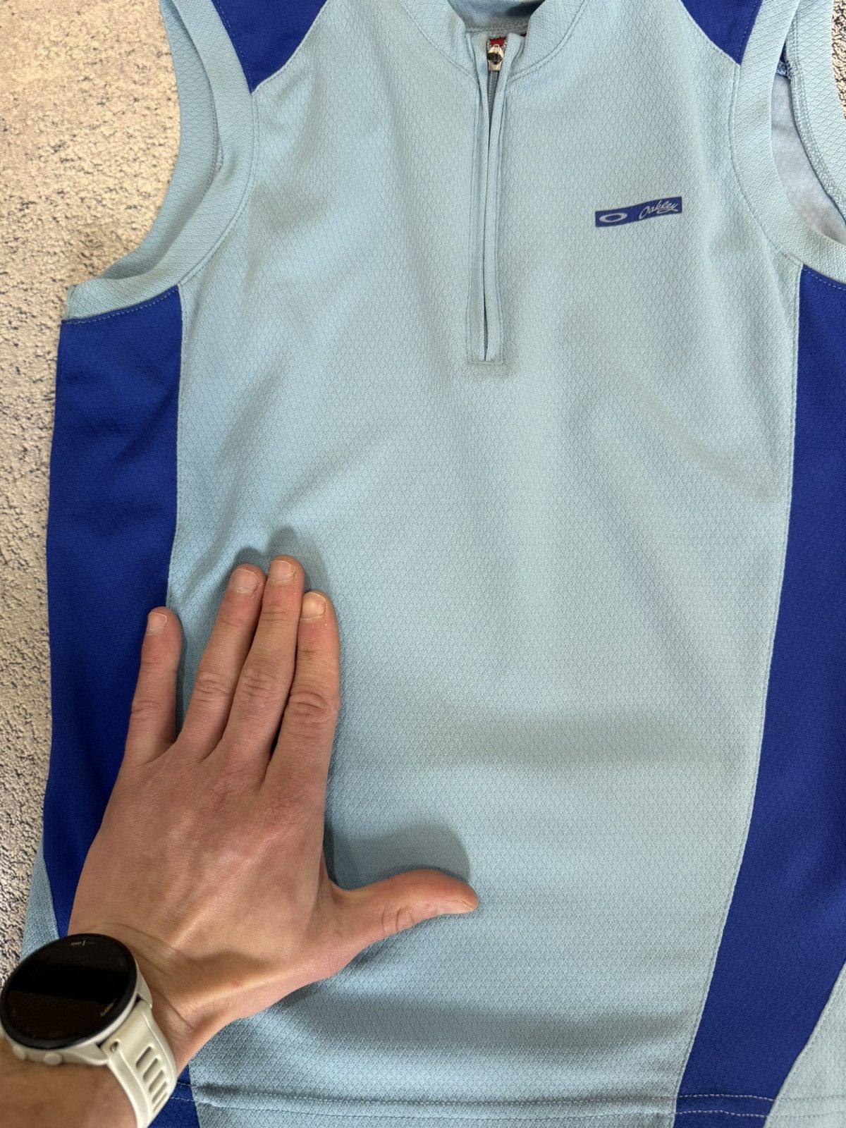 Oakley Vintage Oakley Cycling Jersey Womens XS Sleeveless 1/4 Zip Size XS / US 0-2 / IT 36-38 - 16 Thumbnail