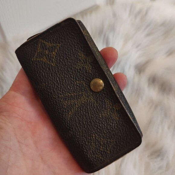Louis Vuitton Vintage Louis Vuitton LV monogram compact key holder y2K Size ONE SIZE - 3 Thumbnail
