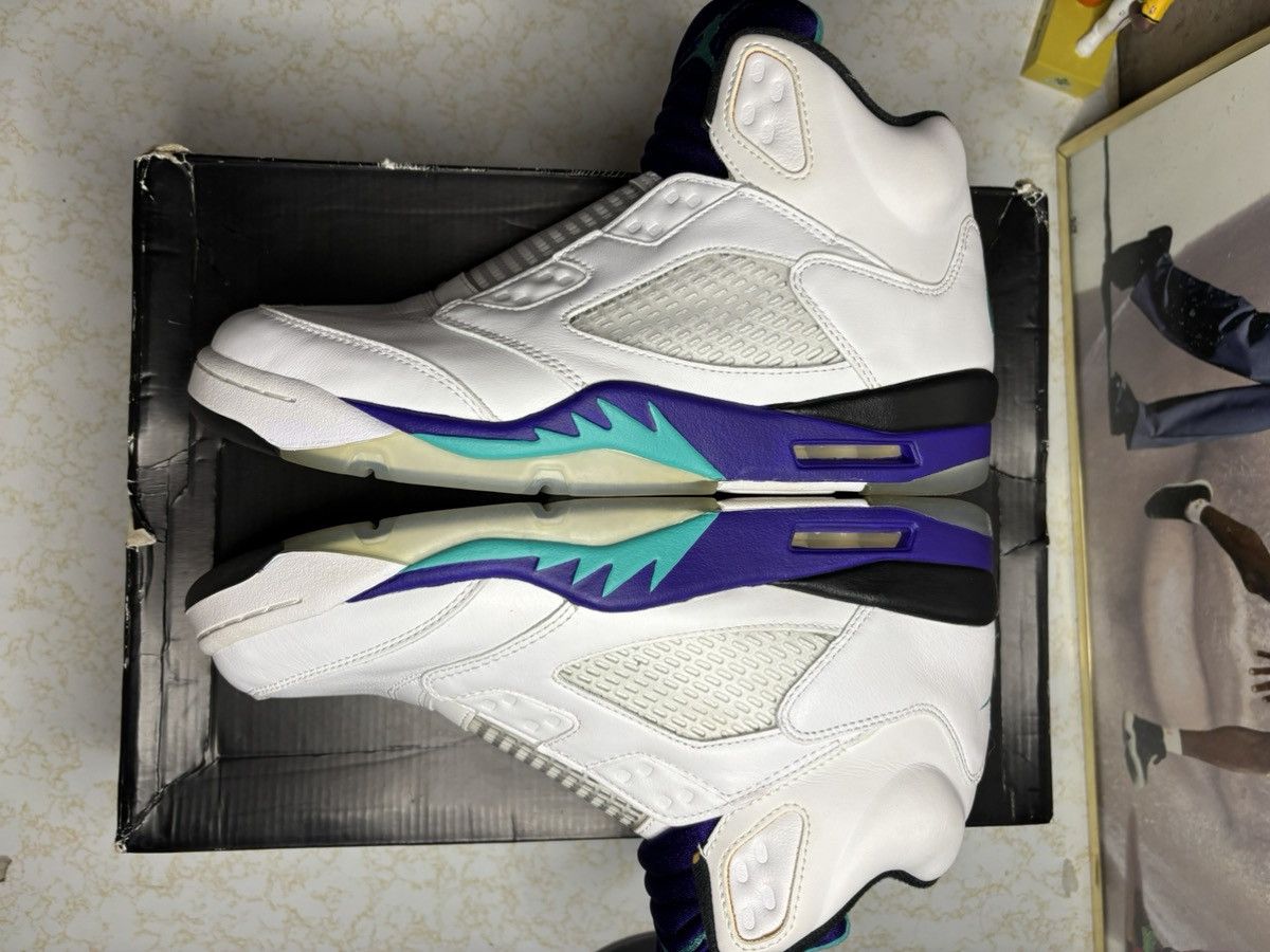 Jordan Brand Air Jordan 5 Retro fresh prince grape Size US 9 / EU 42 - 4 Thumbnail