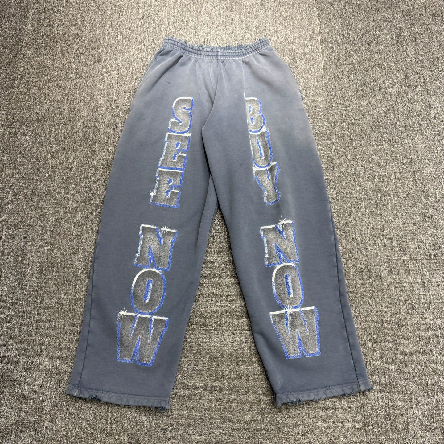 Balenciaga Balenciaga Crystal Logo Sweatpants Size S Size 26" / US 2 / IT 38 - 1 Thumbnail