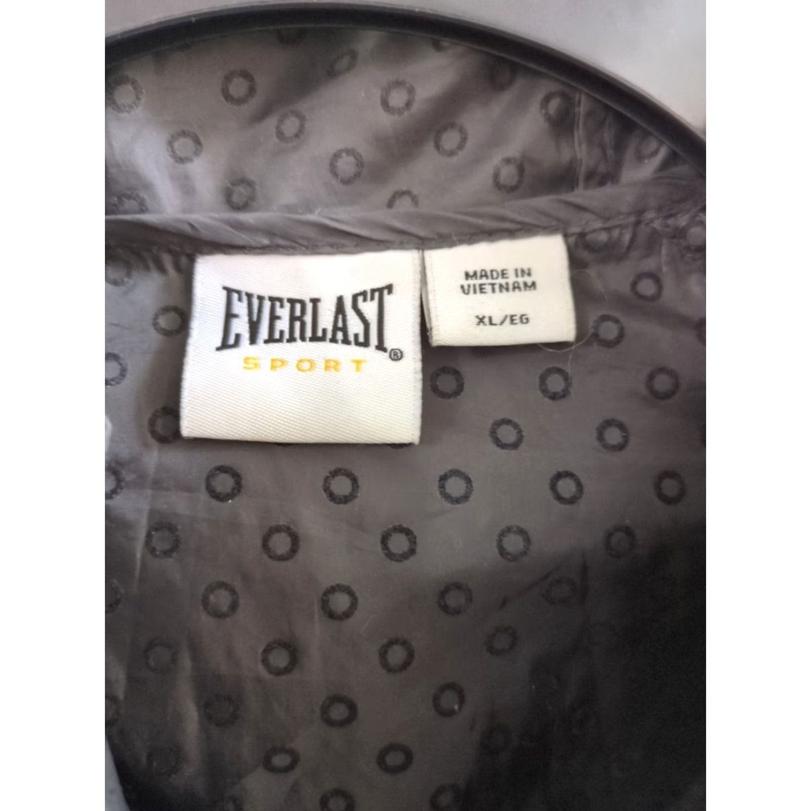 Everlast VINTAGE: No Everlast Windbreaker Jacket Womens XL Black Windbreaker Lightweight Zip Hooded Pockets Athletic Season: All-Season Size XL / US 12-14 / IT 48-50 - 3 Thumbnail