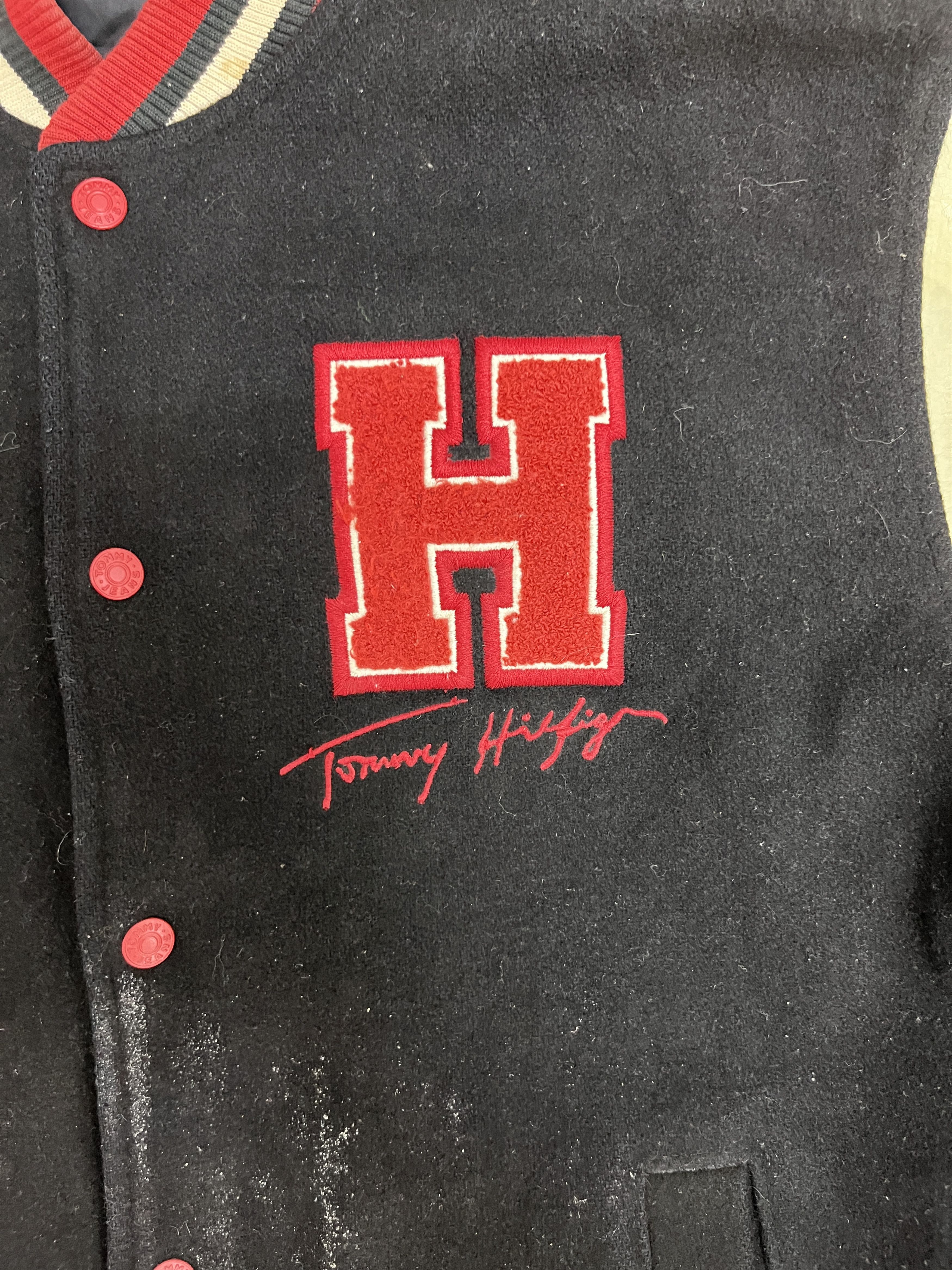 Tommy Hilfiger × Vintage Tommy Hilfiger Vintage Black Wool Varsity Jacket Size US L / EU 52-54 / 3 - 2 Thumbnail