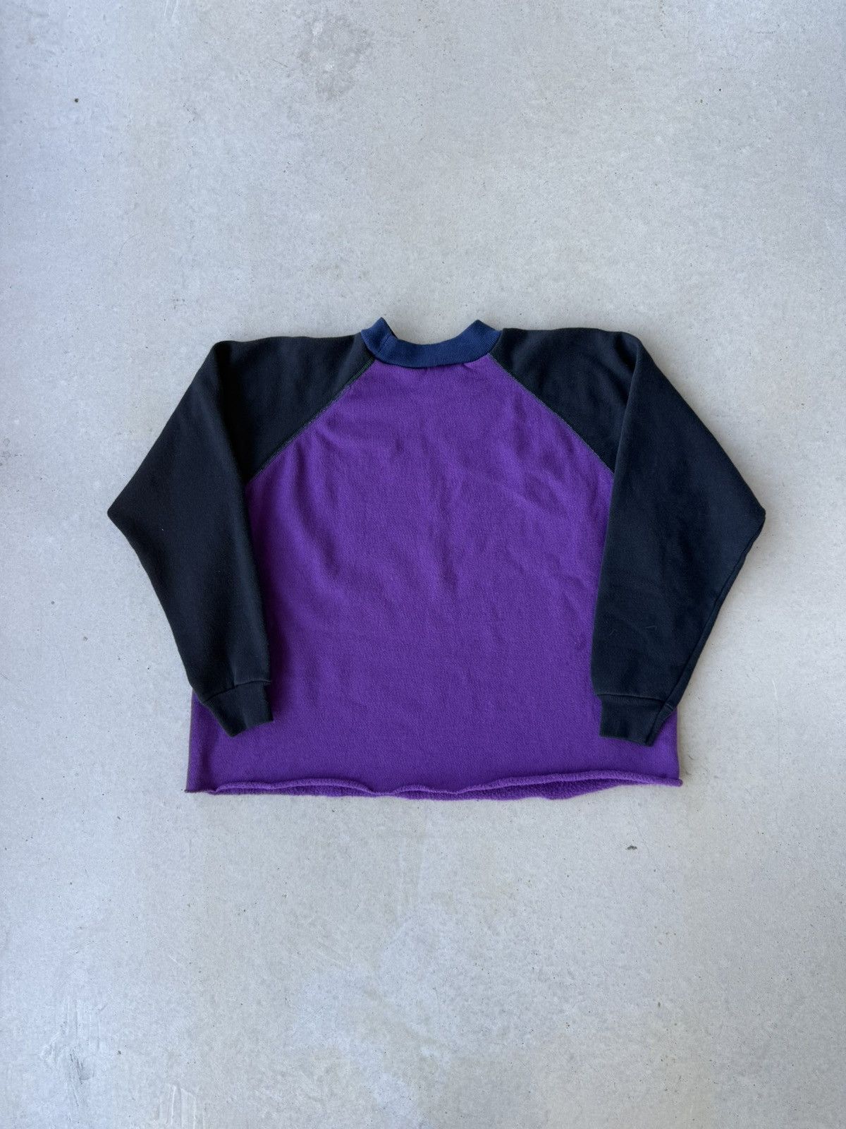 Vintage Vintage 1980s Two Tone Purple & Black Crewneck Size US M / EU 48-50 / 2 - 2 Thumbnail