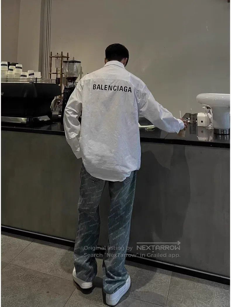 Balenciaga Balenciaga Back Logo Long Sleeve White Shirt Size XS / US 0-2 / IT 36-38 - 8 Thumbnail